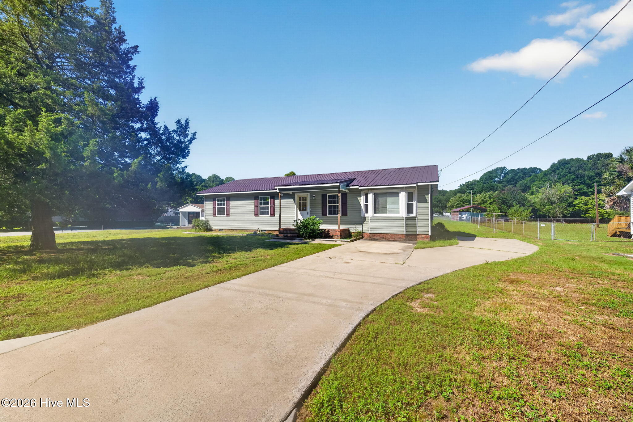 main property photo 3