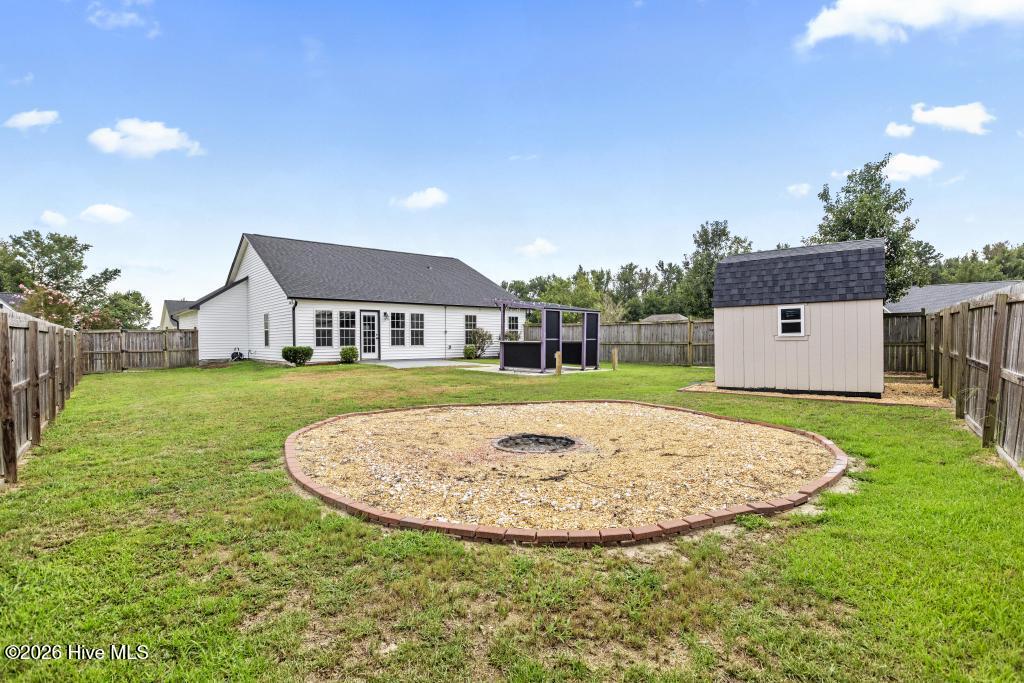 main property photo 25