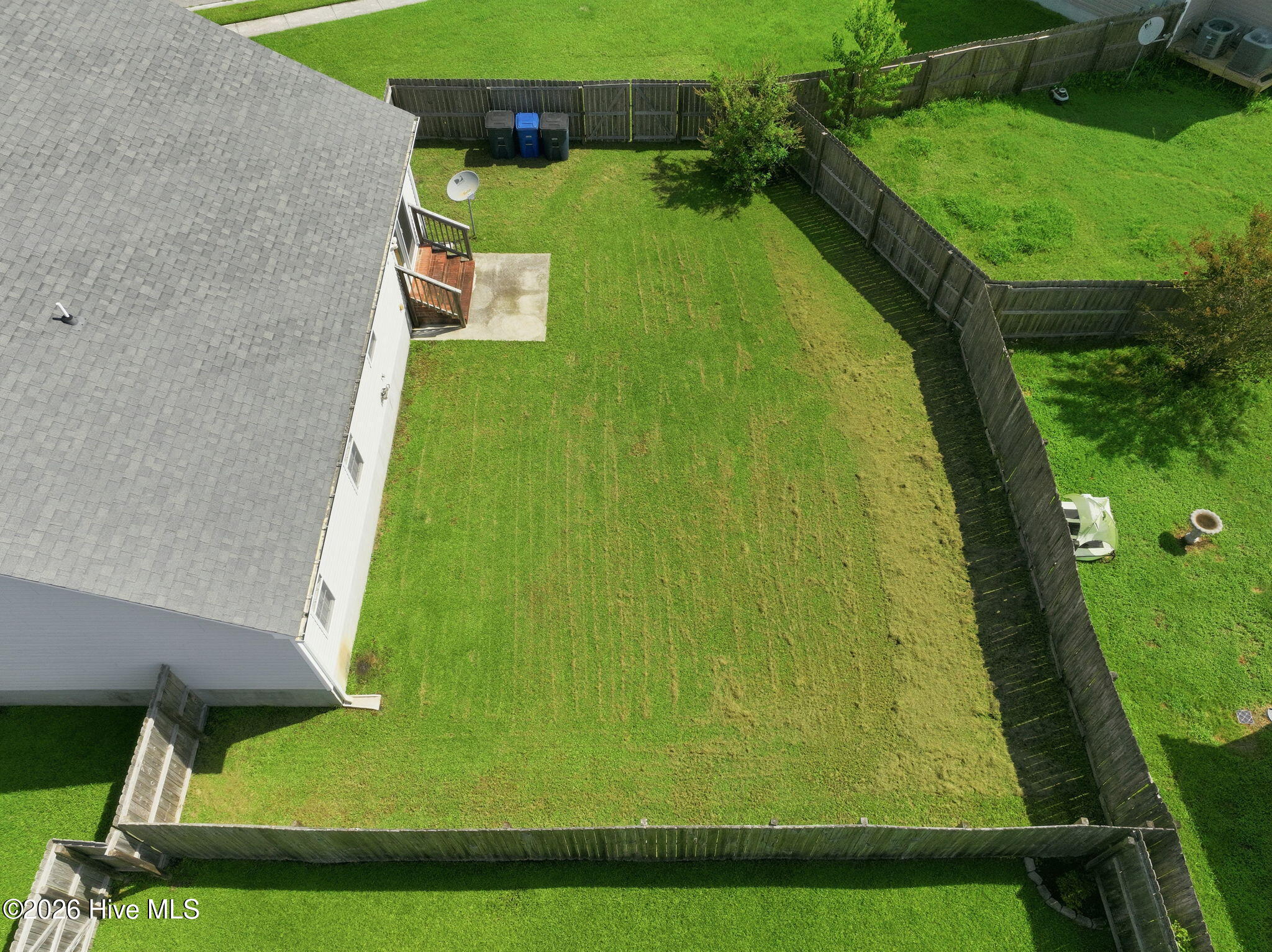 main property photo 10