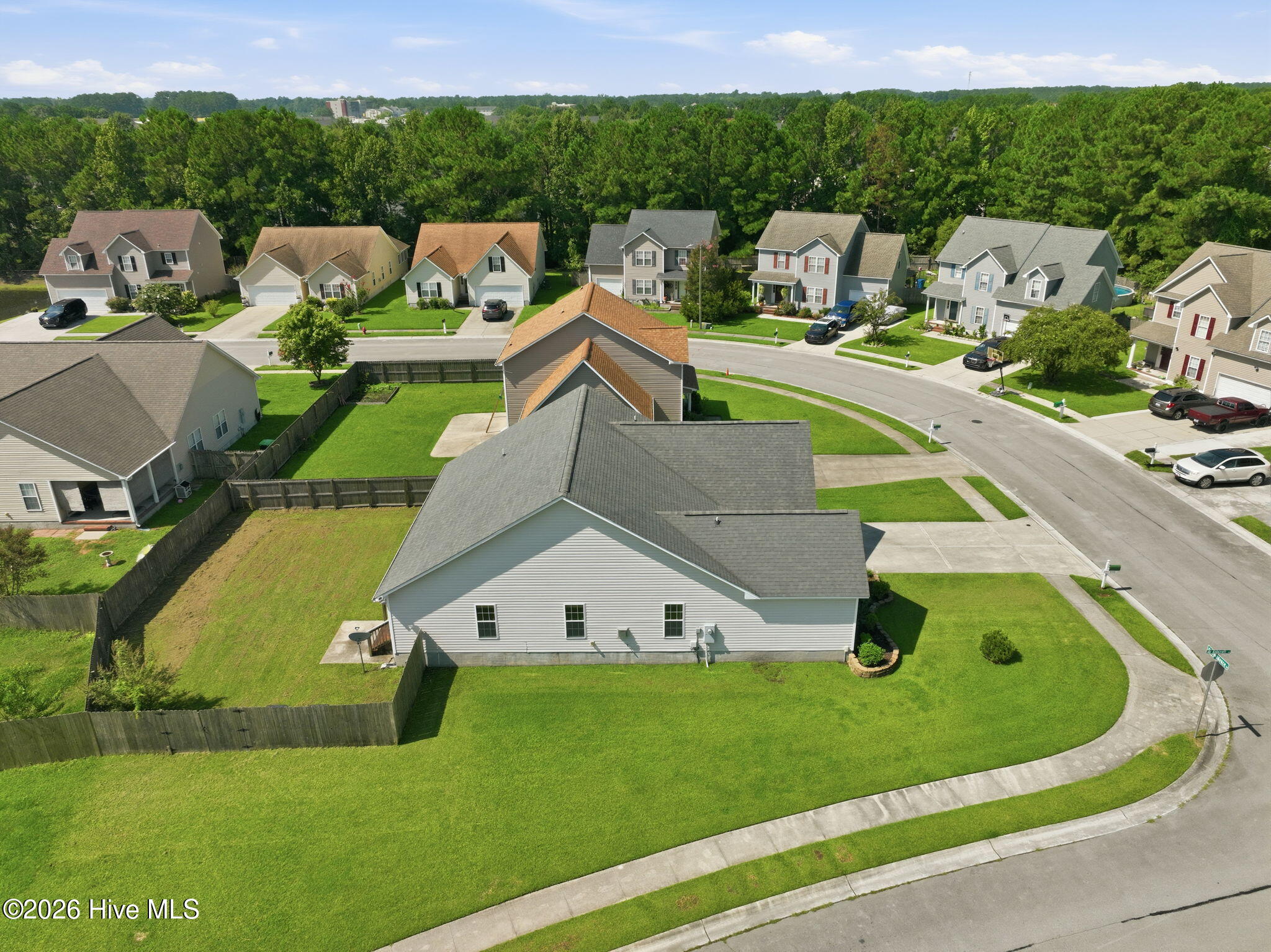 main property photo 14