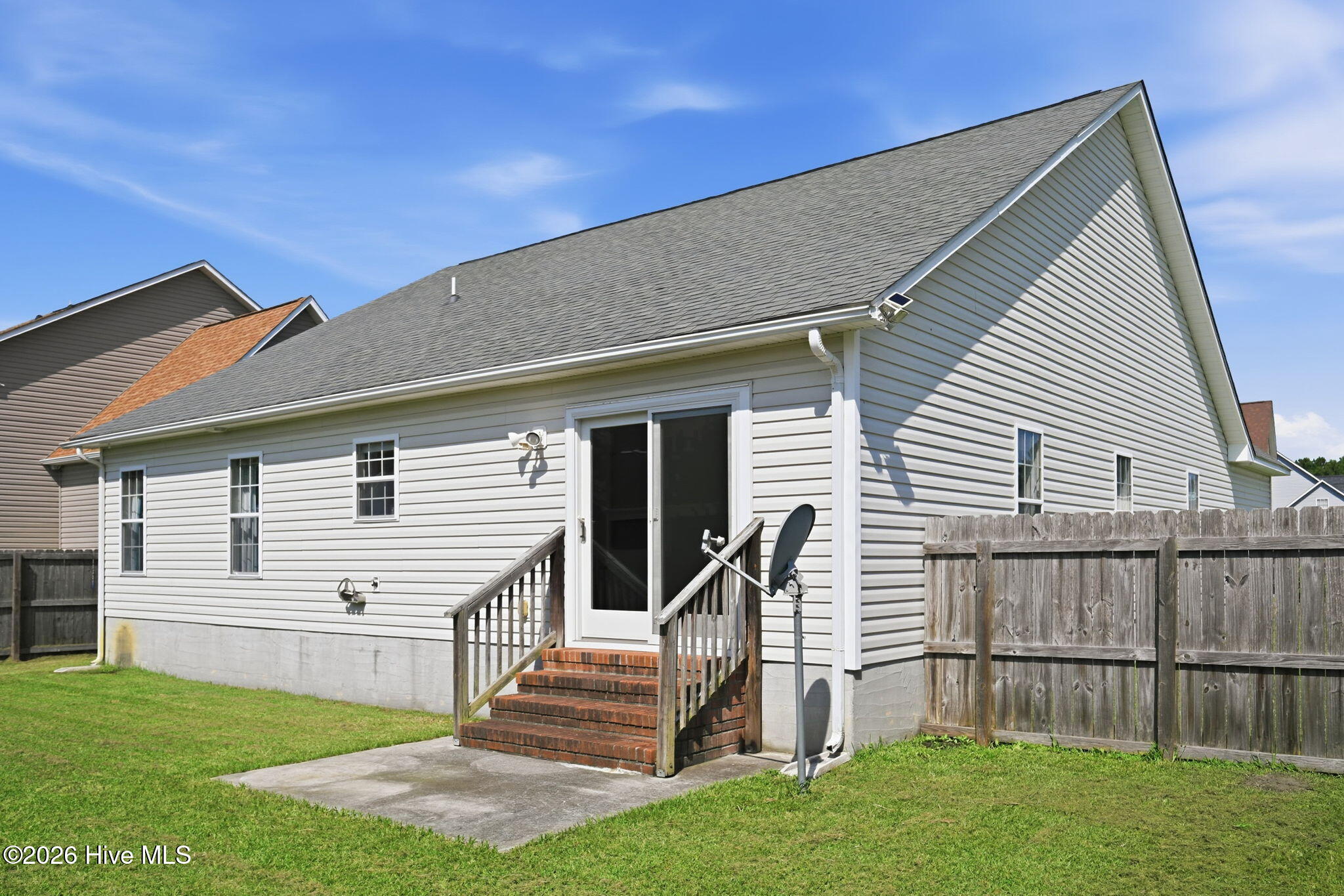 main property photo 4