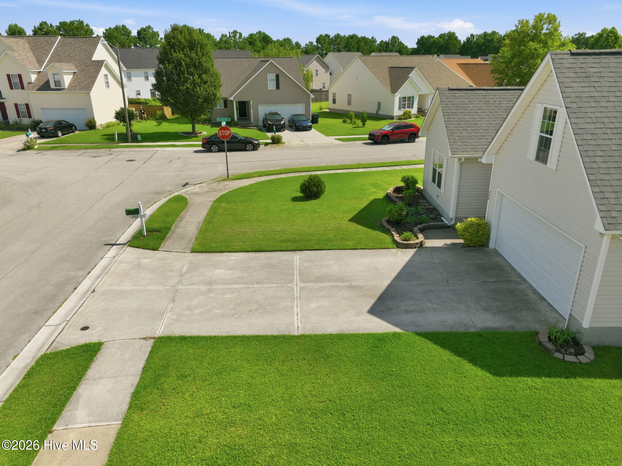 main property photo 9