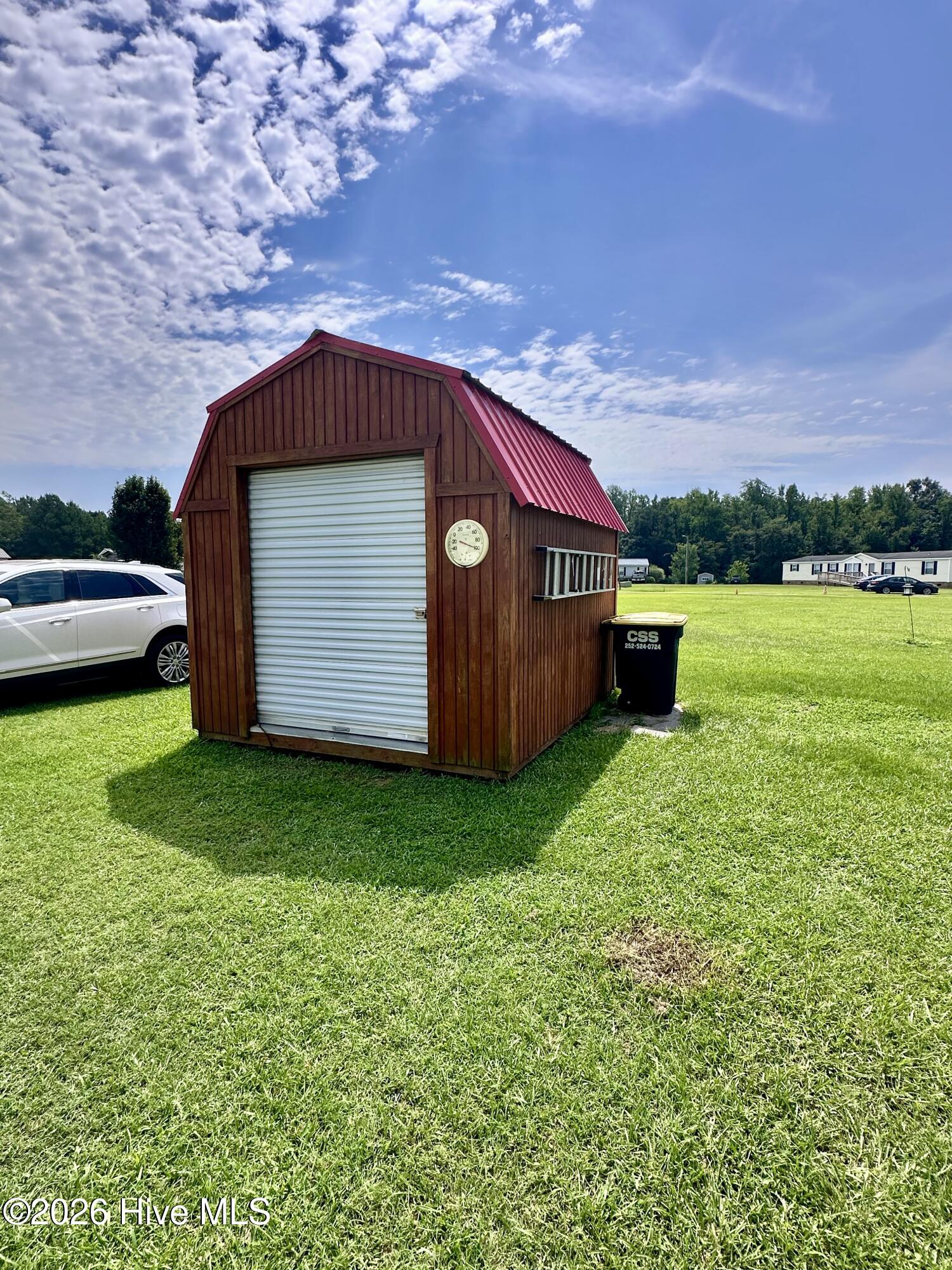 main property photo 5