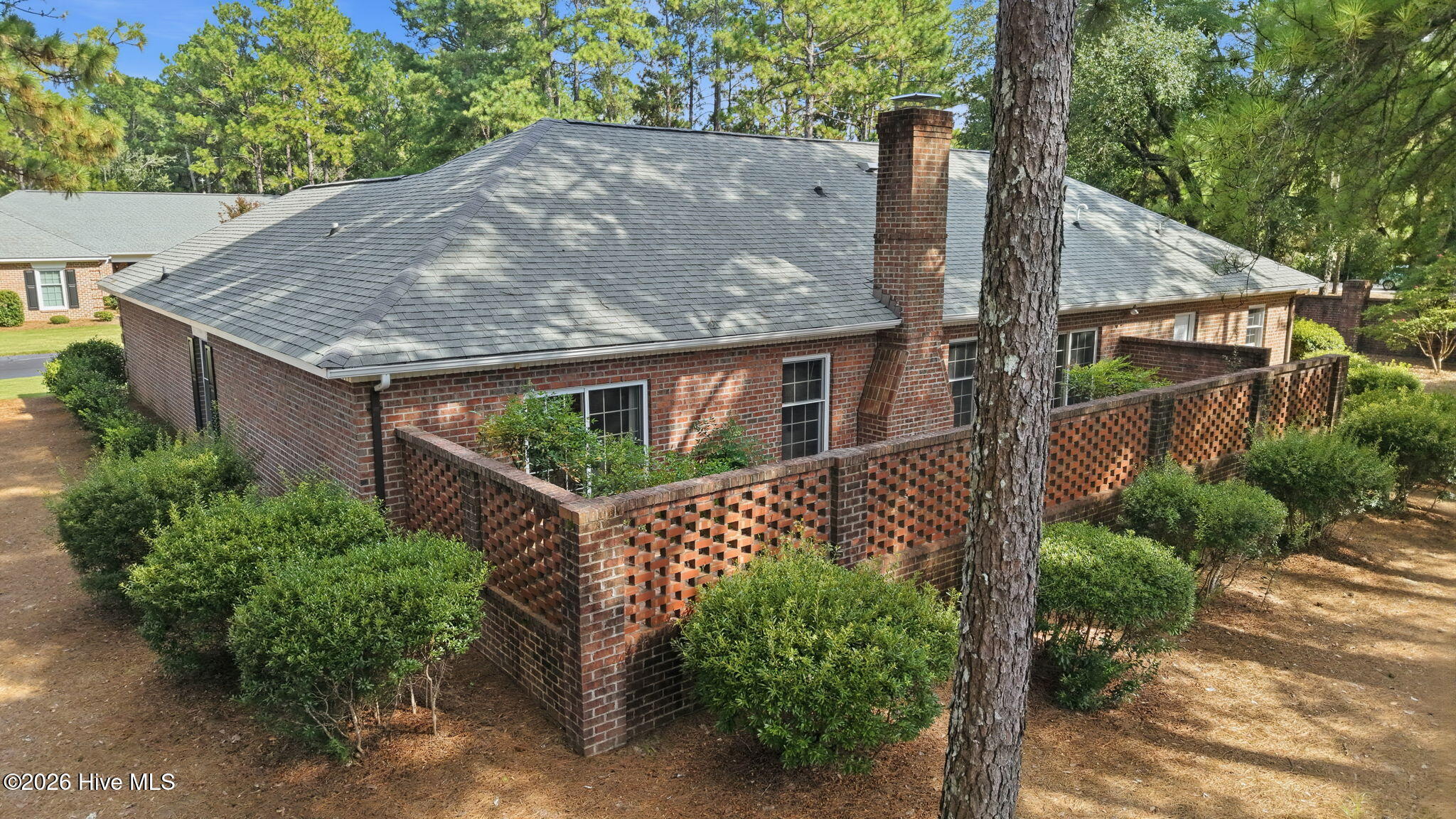 main property photo 44
