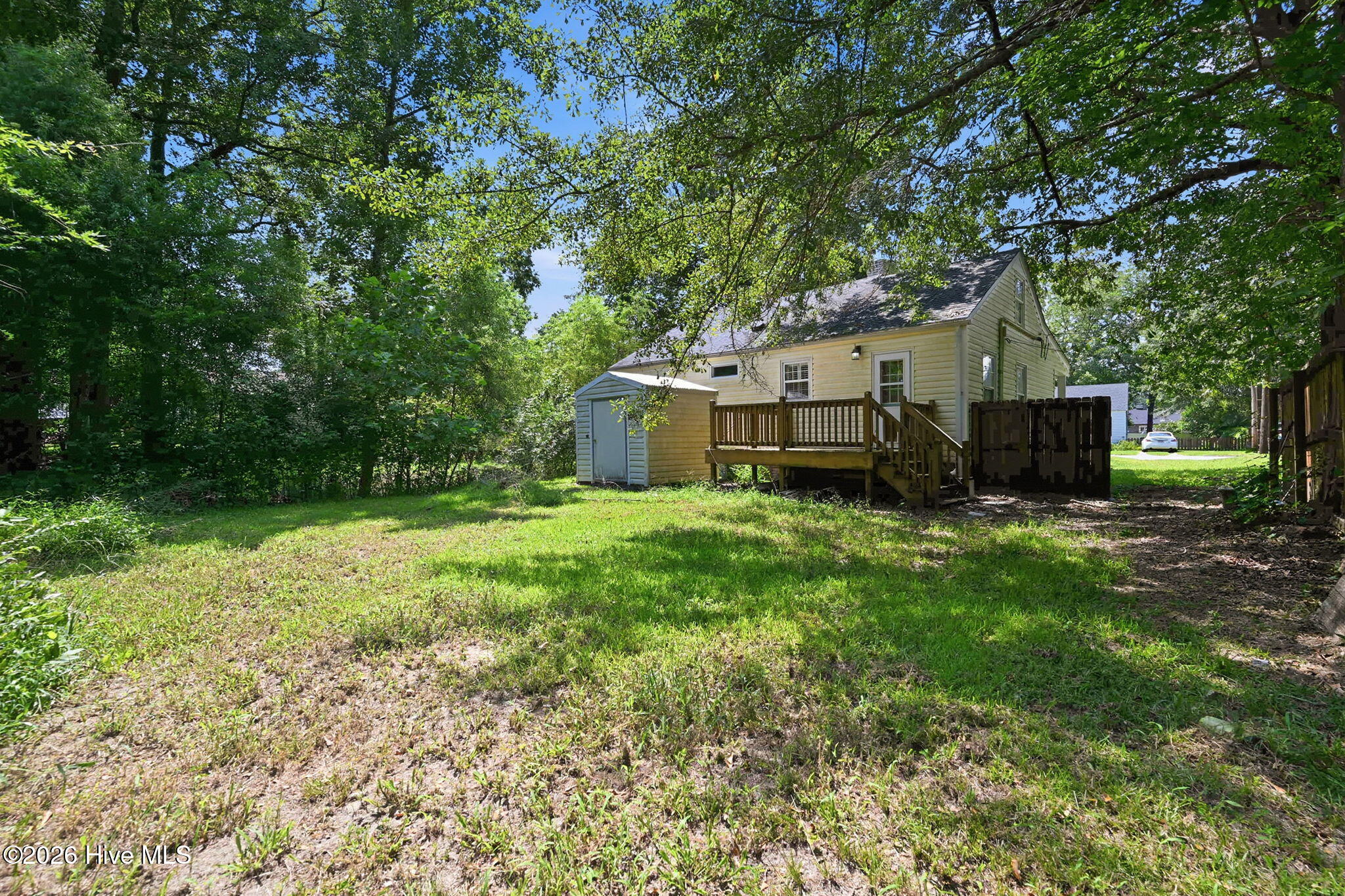main property photo 30