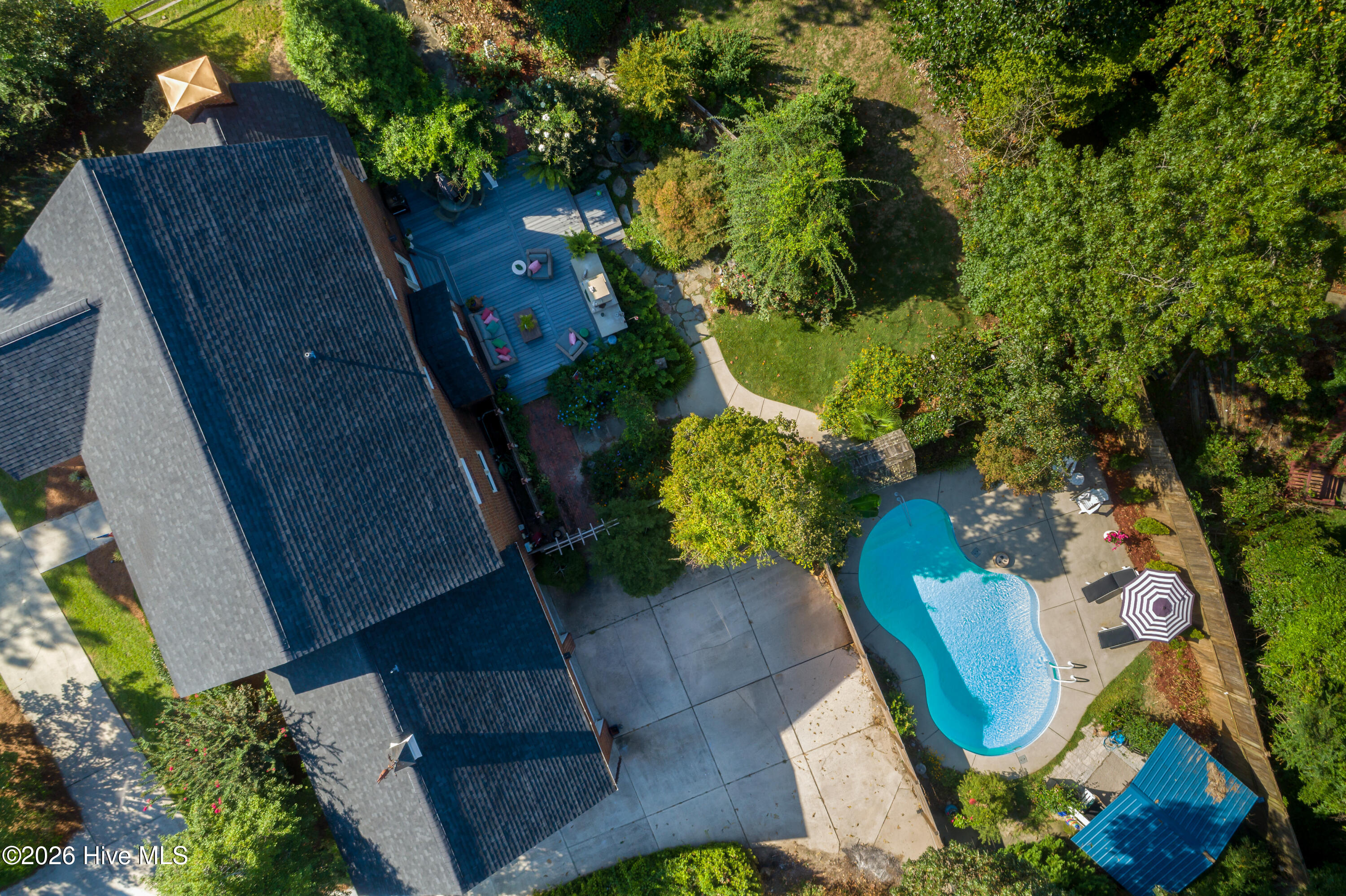 main property photo 46