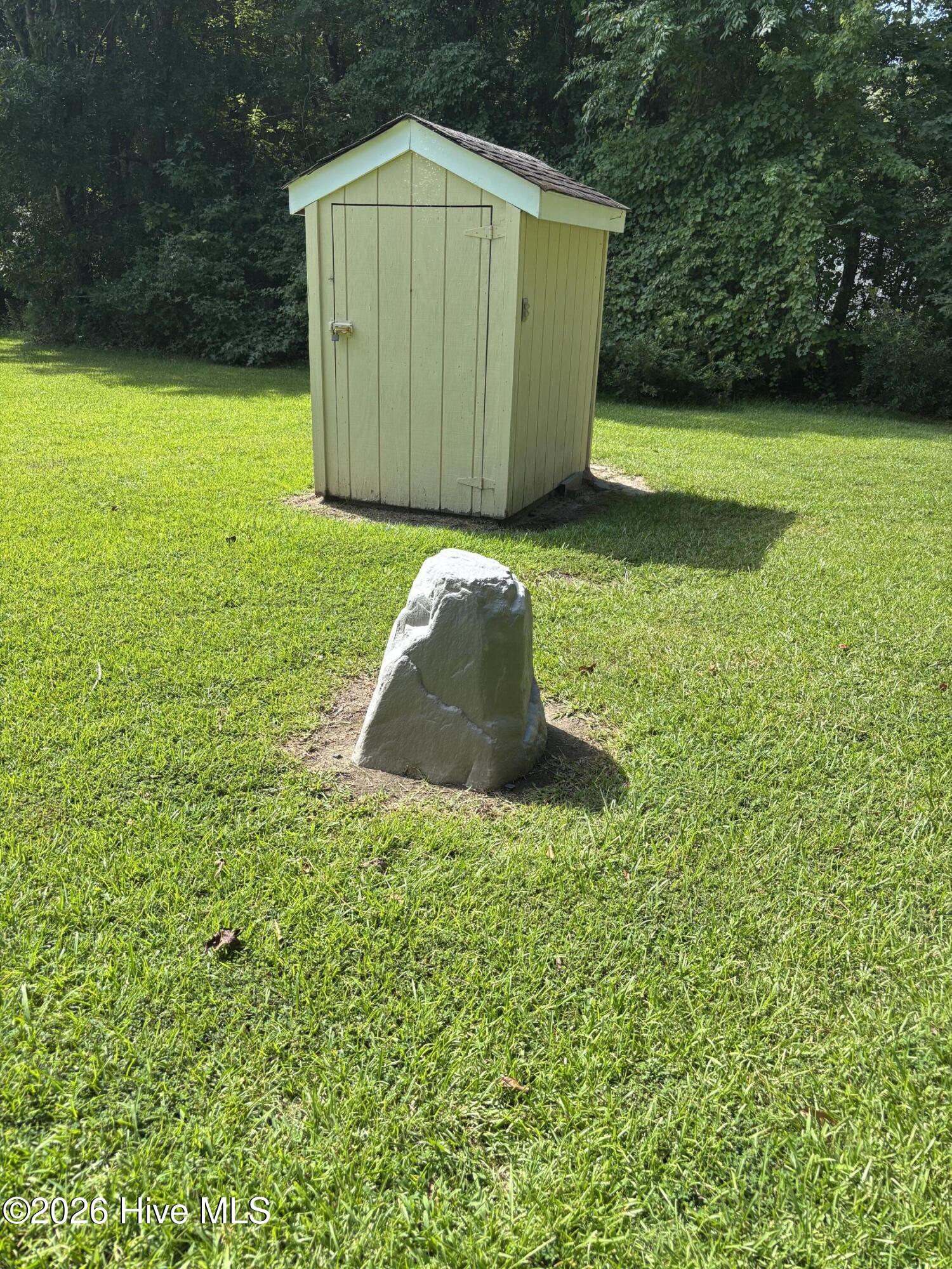 main property photo 50