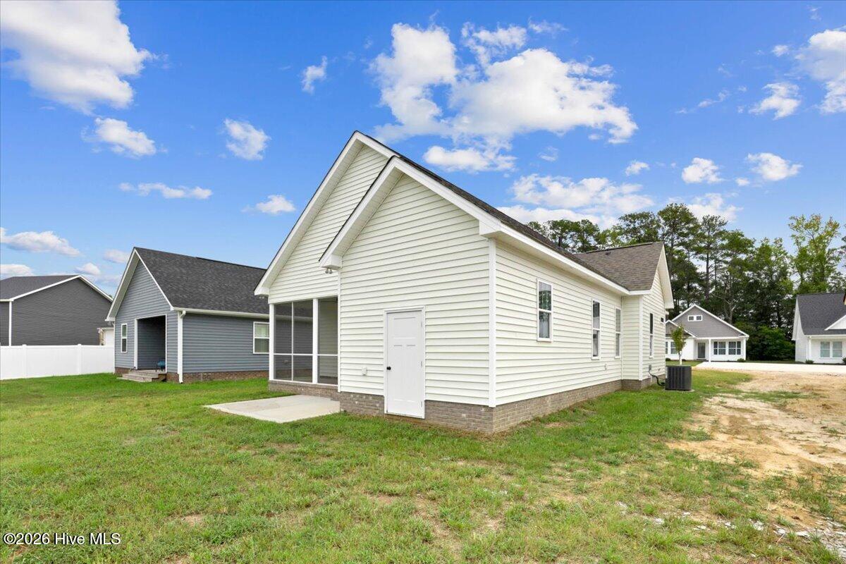 main property photo 27