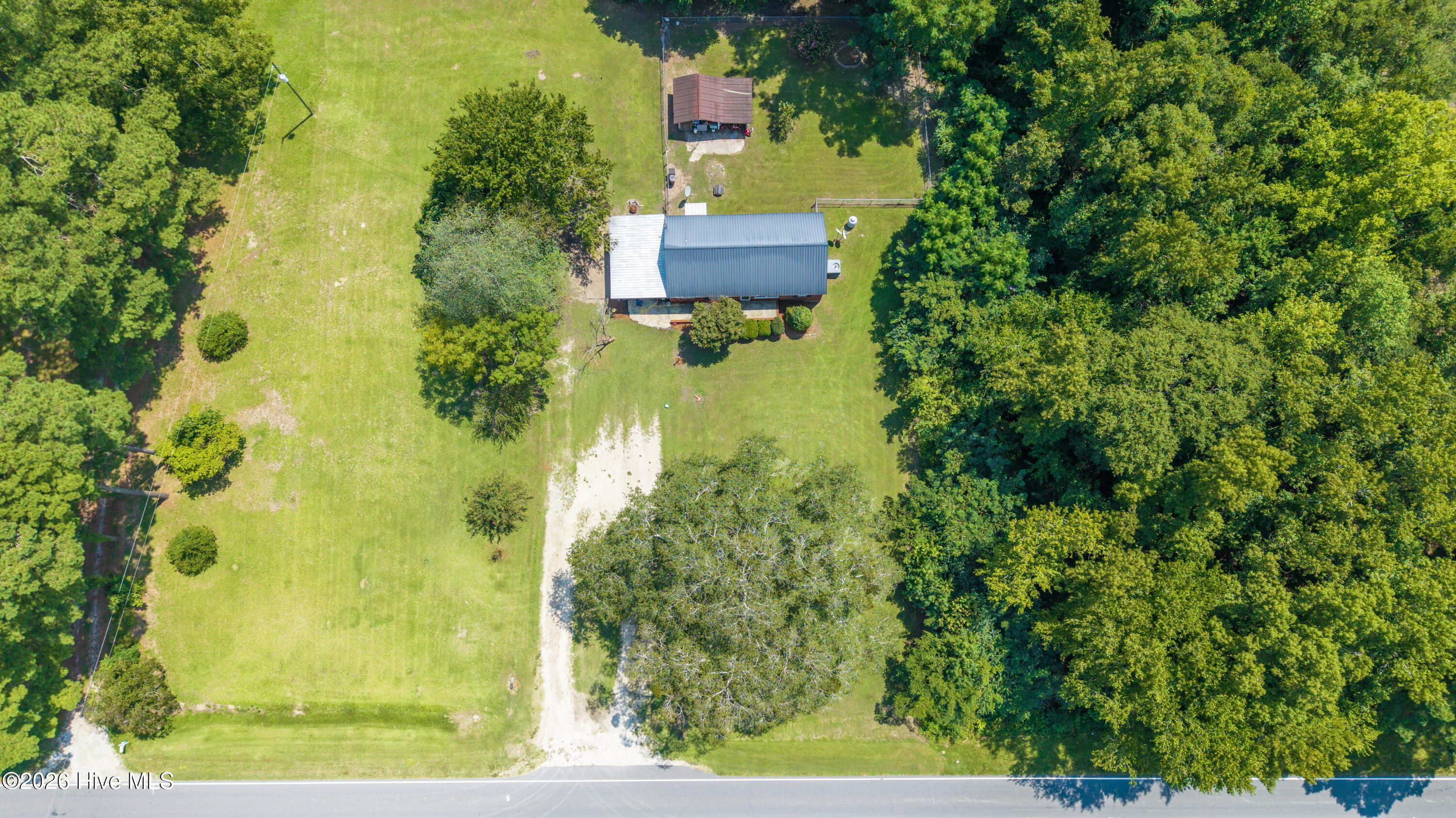 main property photo 9