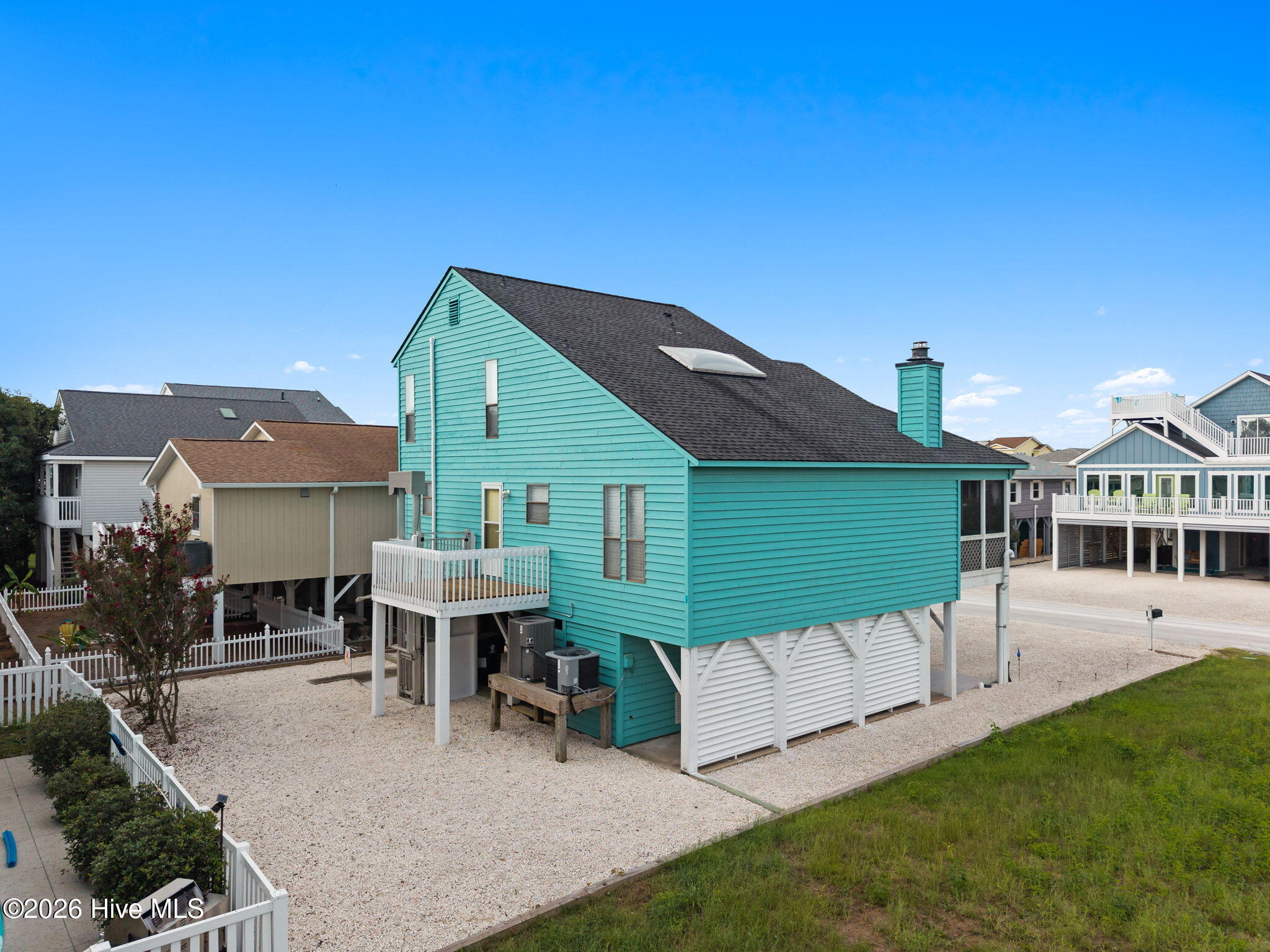 main property photo 41