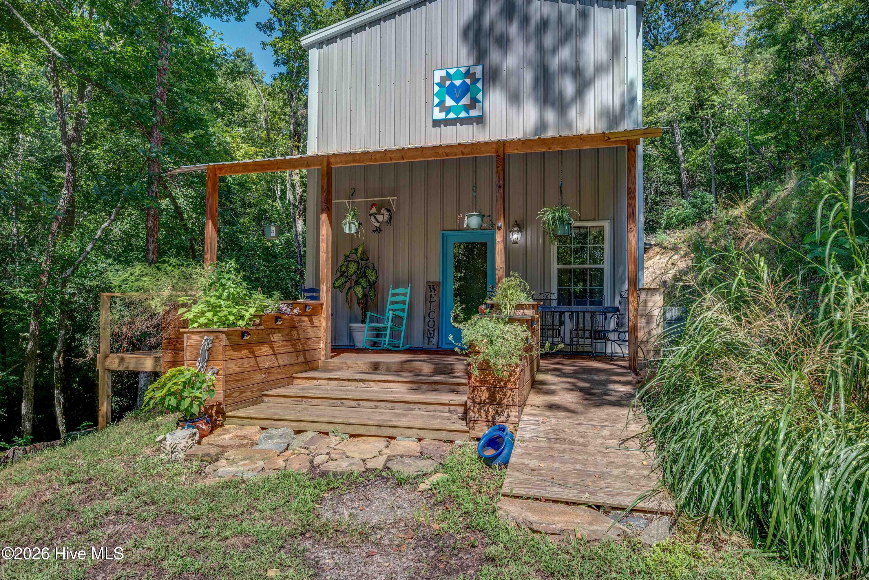 main property photo 35