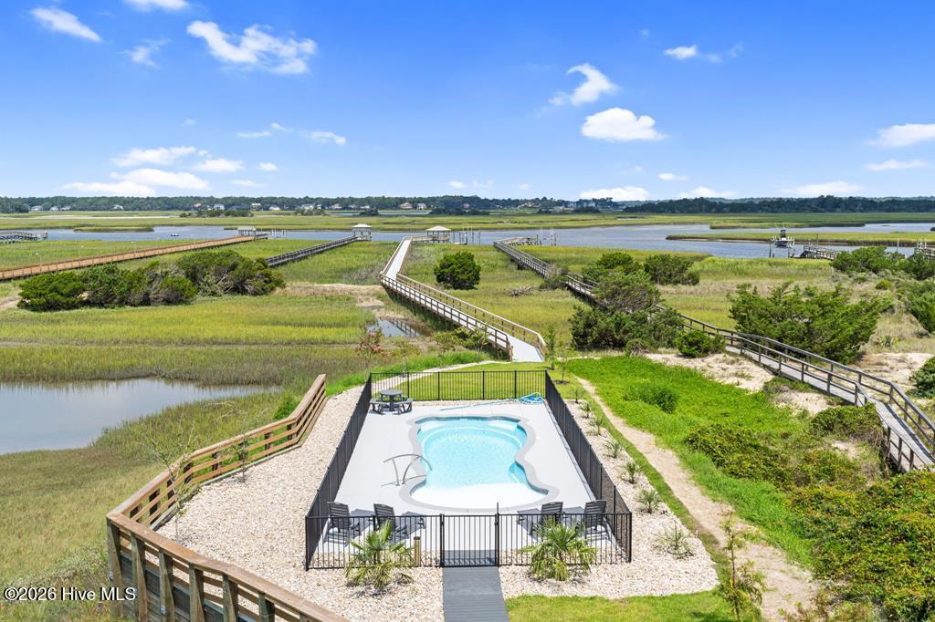 main property photo 50
