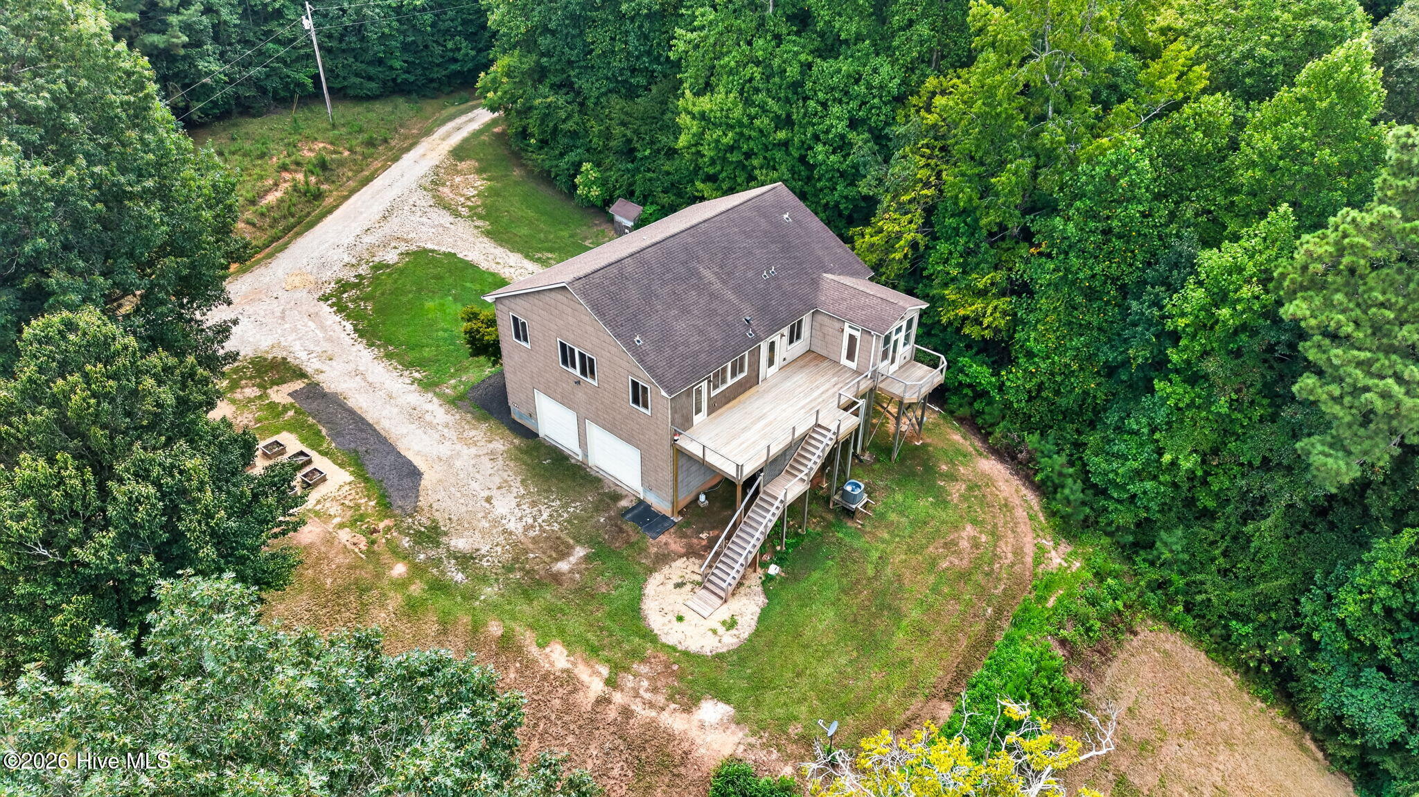 main property photo 38