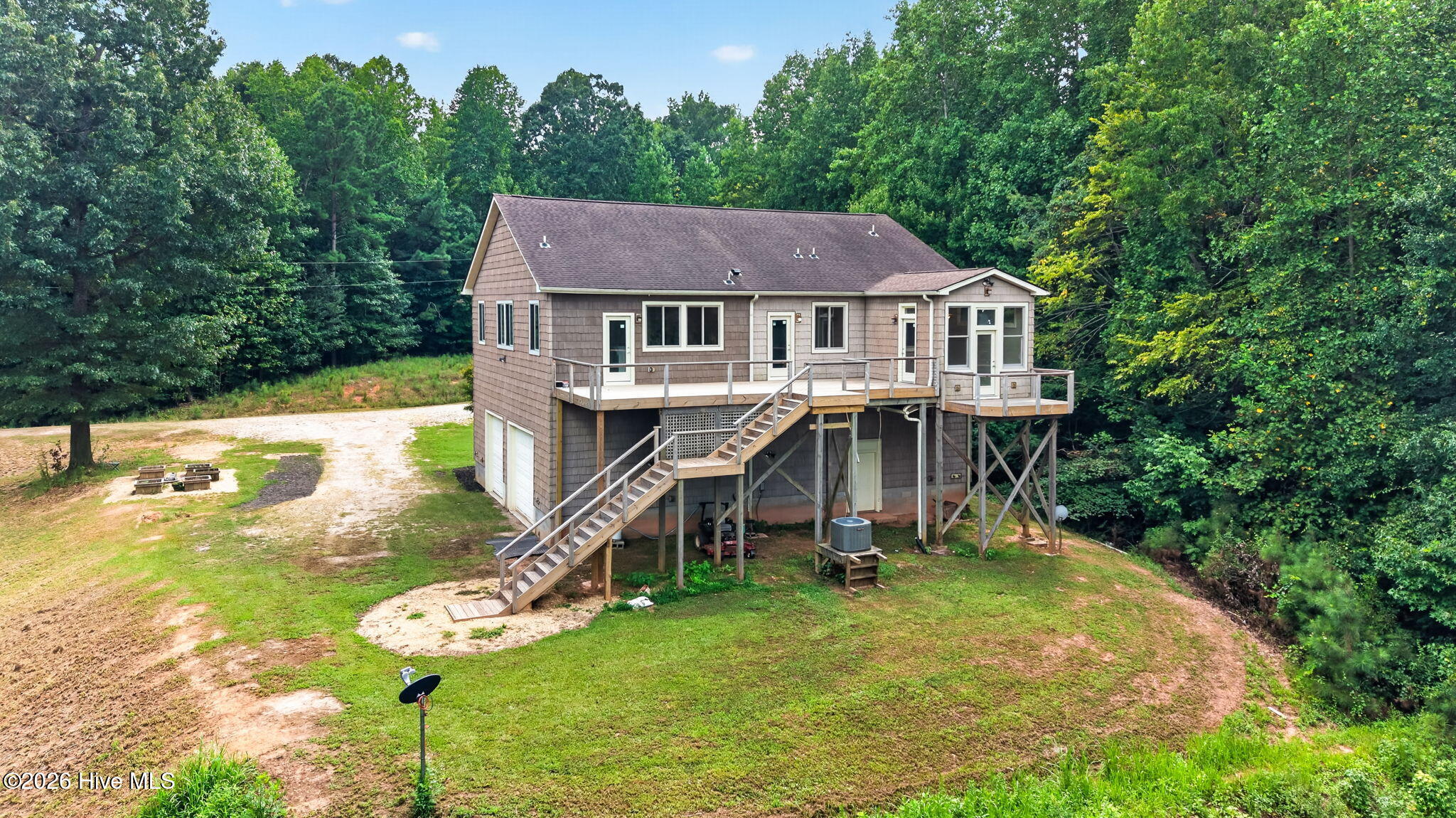 main property photo 4