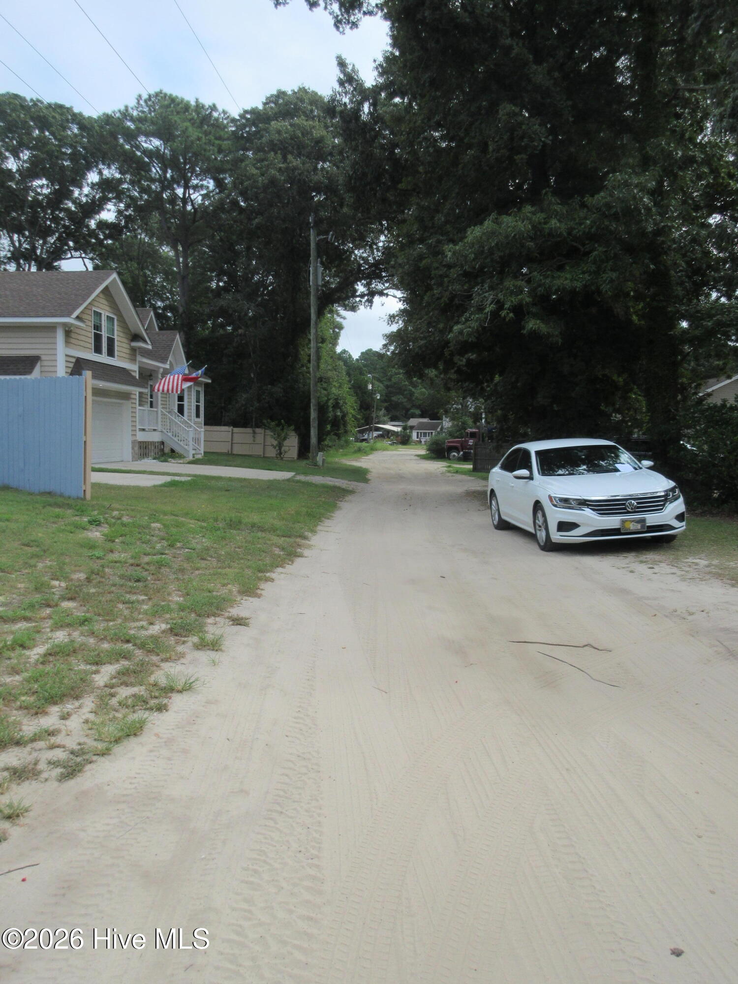 main property photo 37