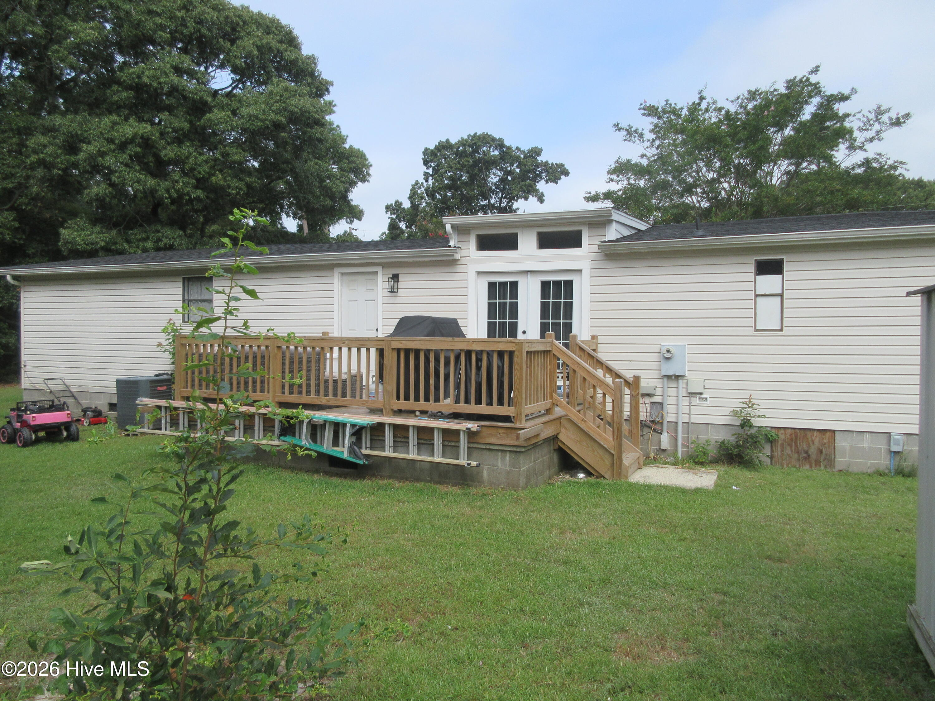 main property photo 5