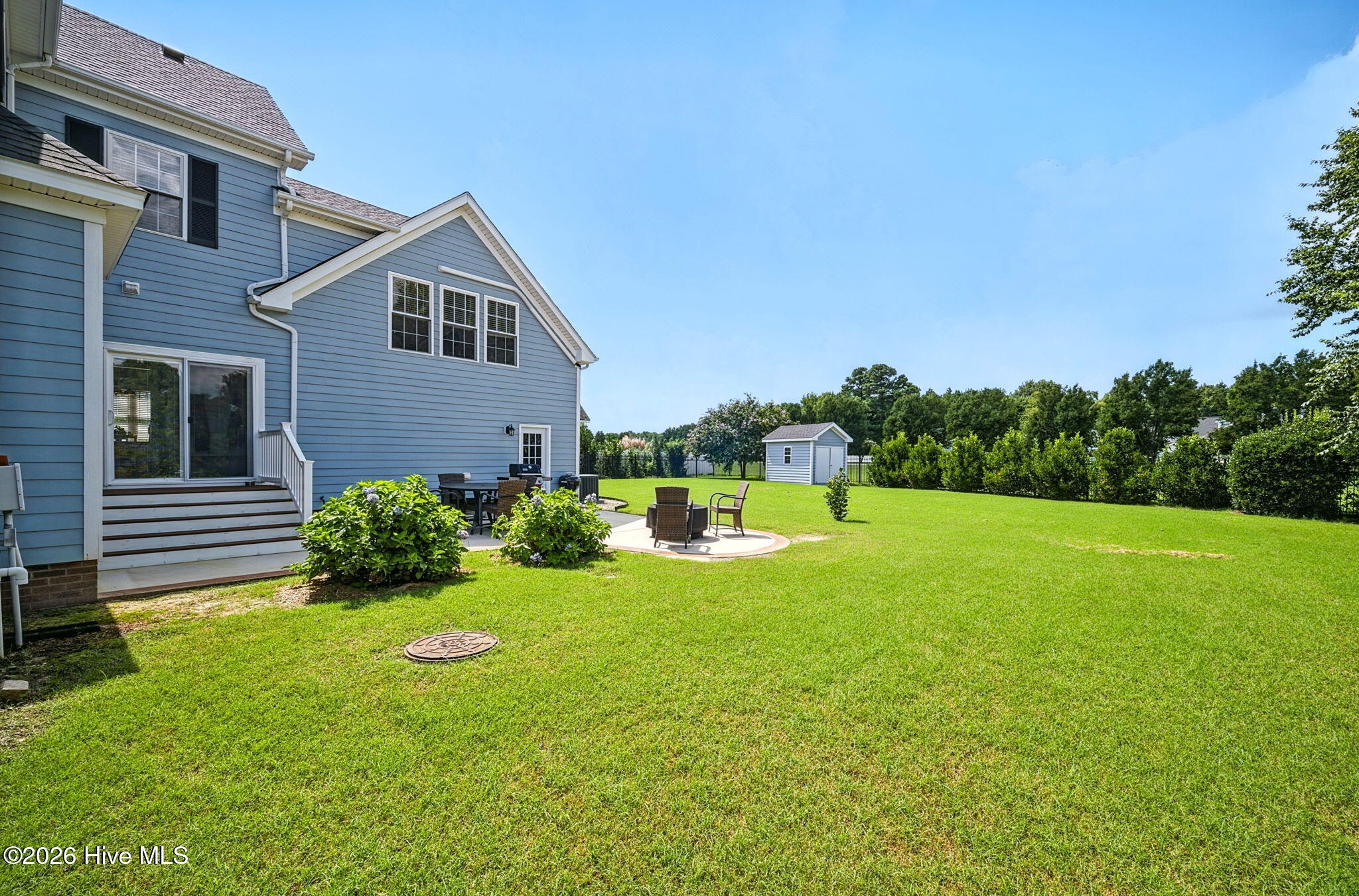 main property photo 32