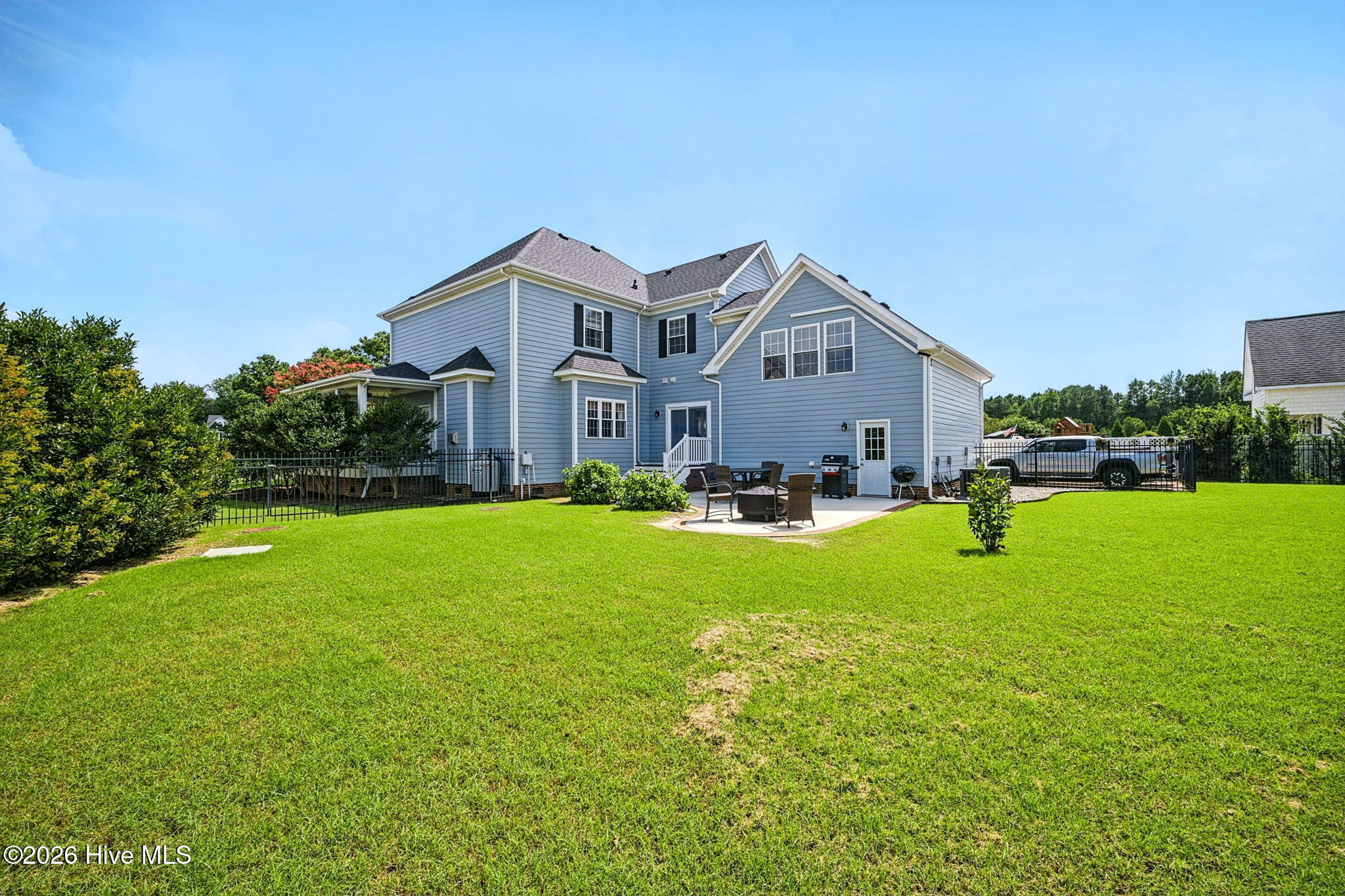 main property photo 33