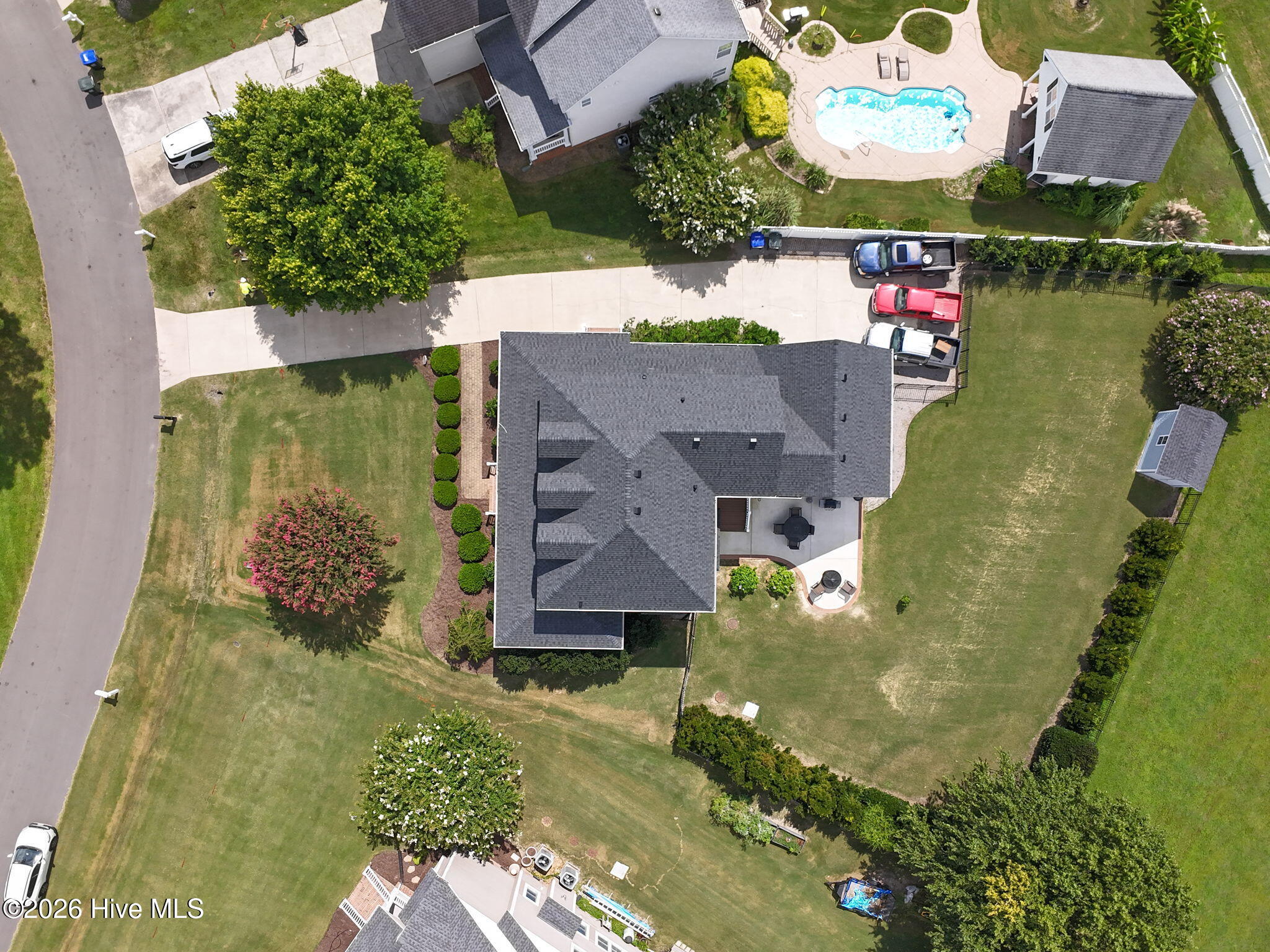 main property photo 34