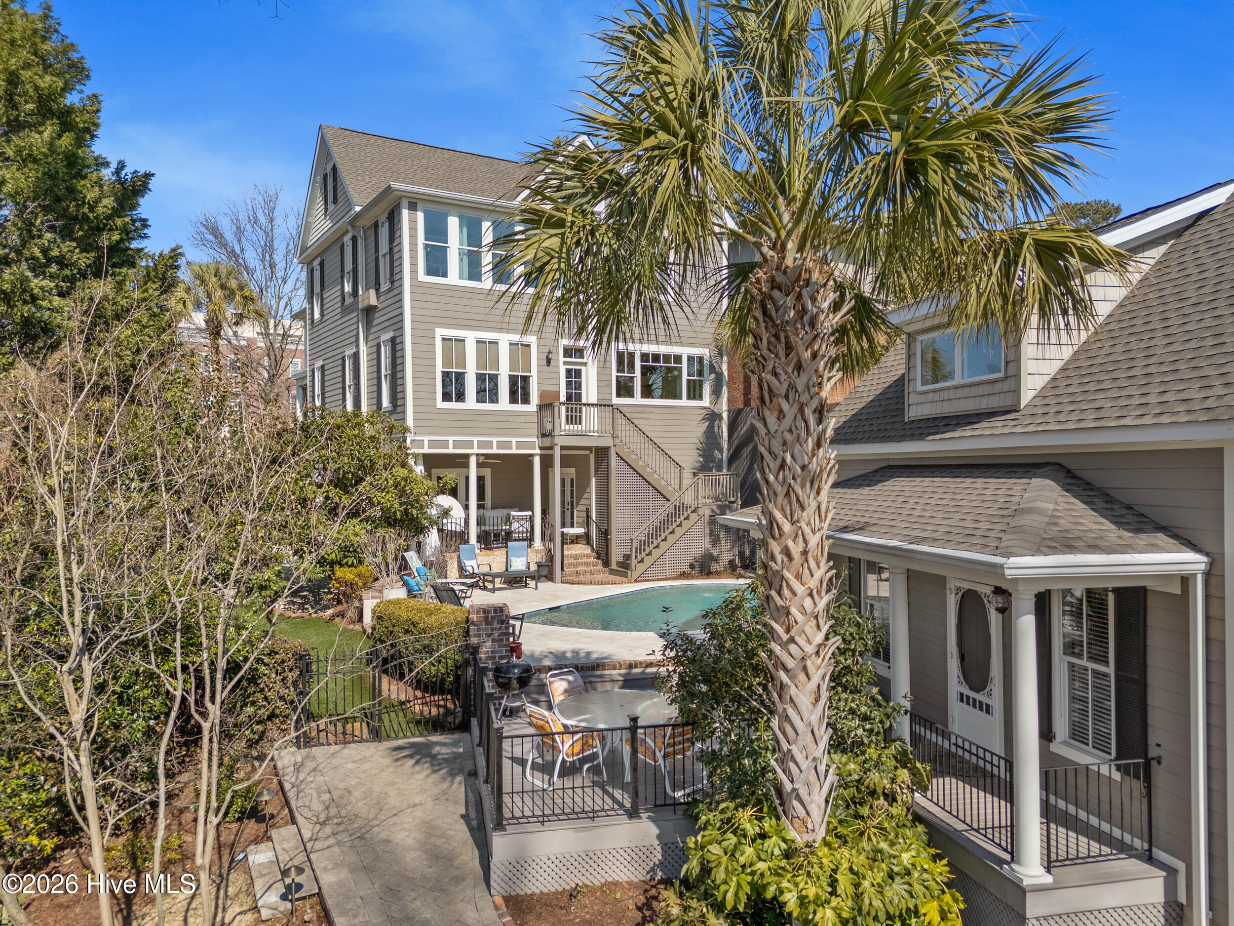 main property photo 77