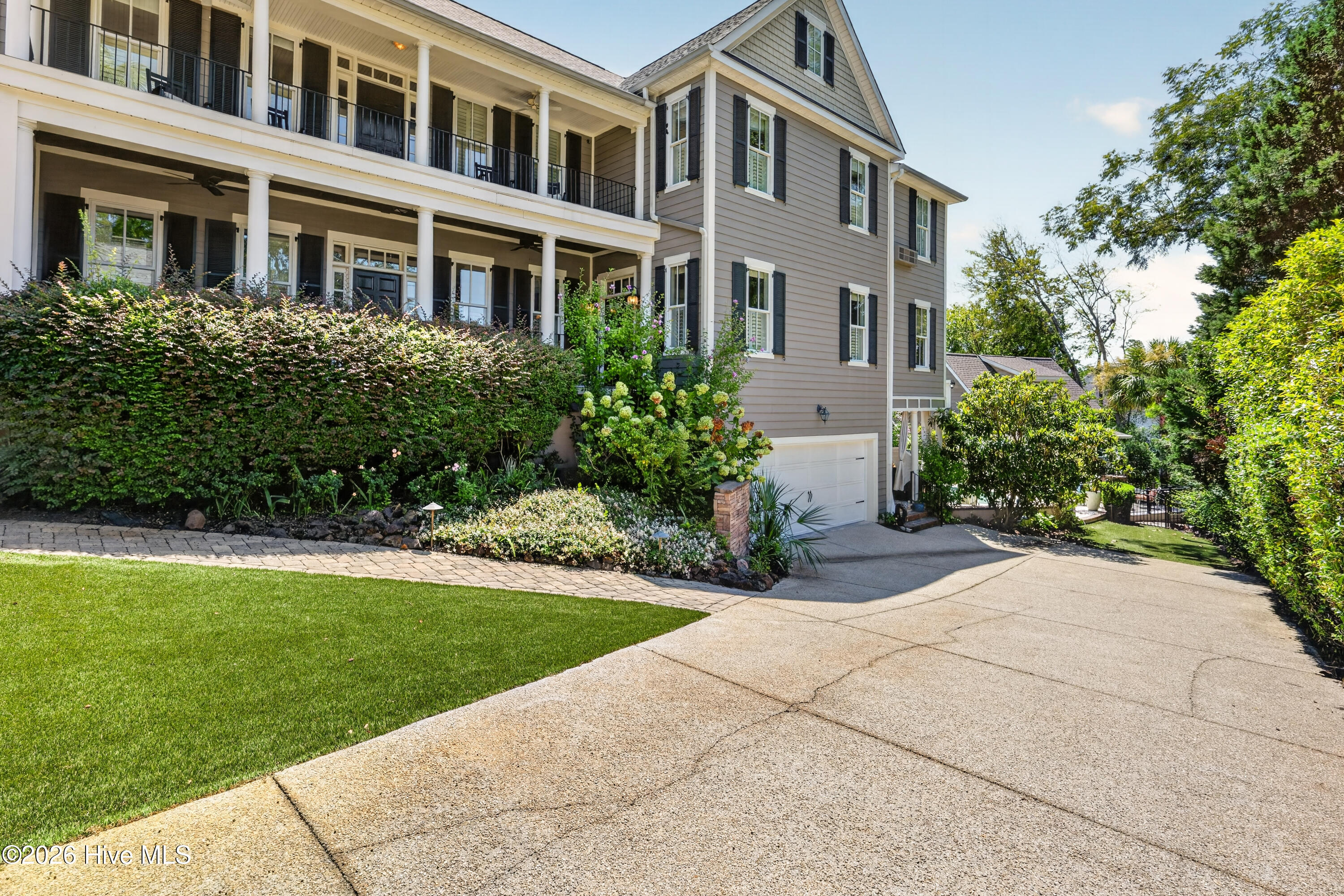 main property photo 78