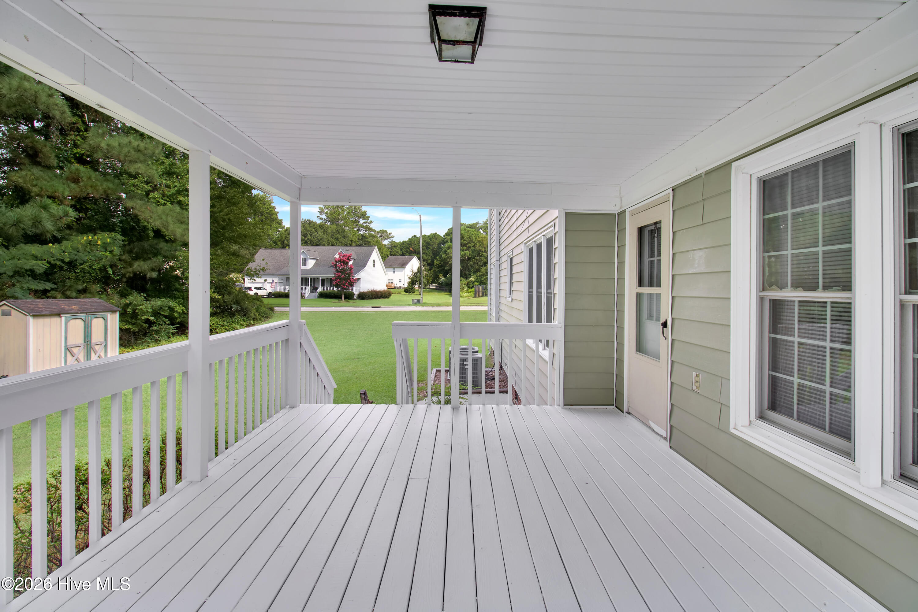 main property photo 40