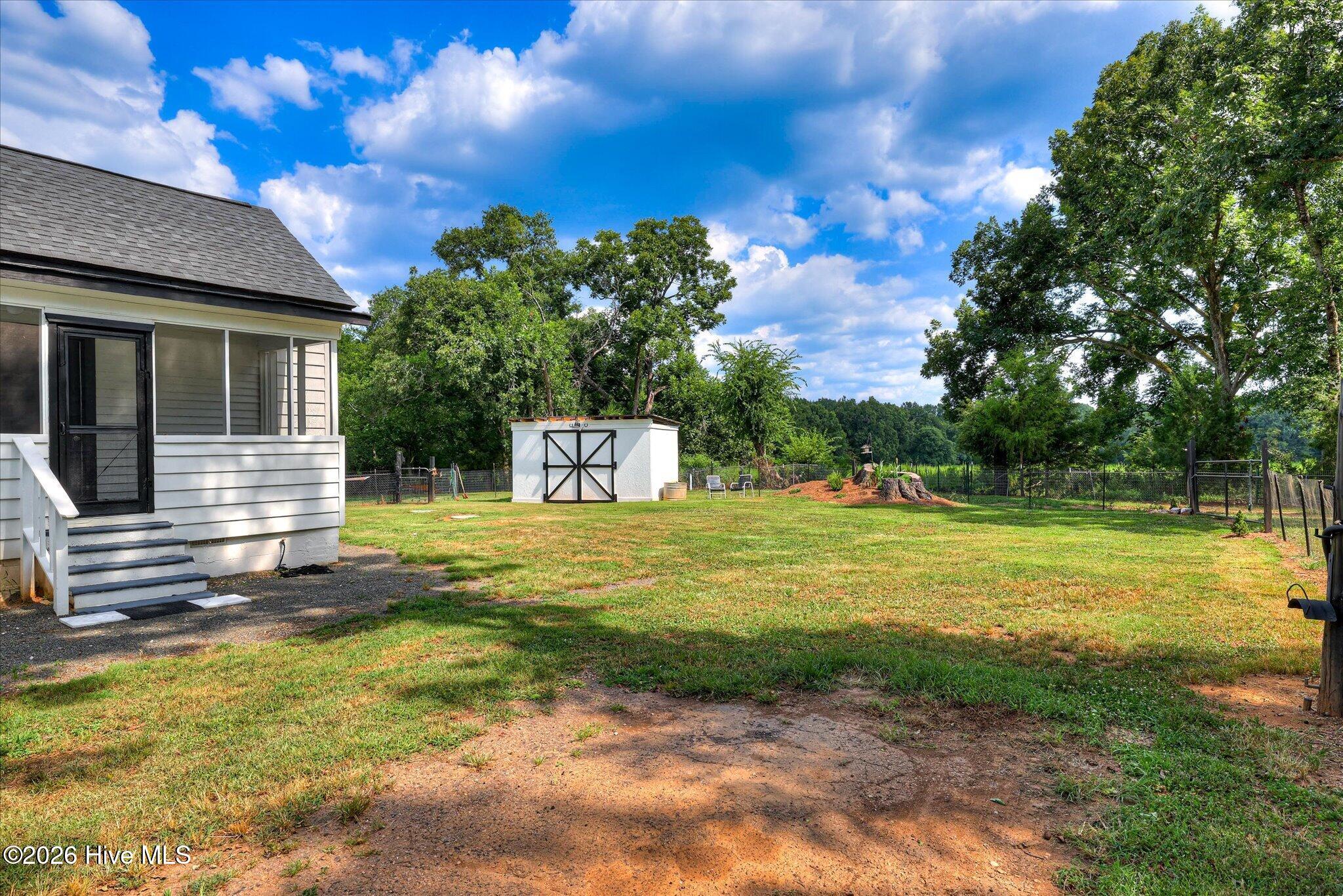 main property photo 78