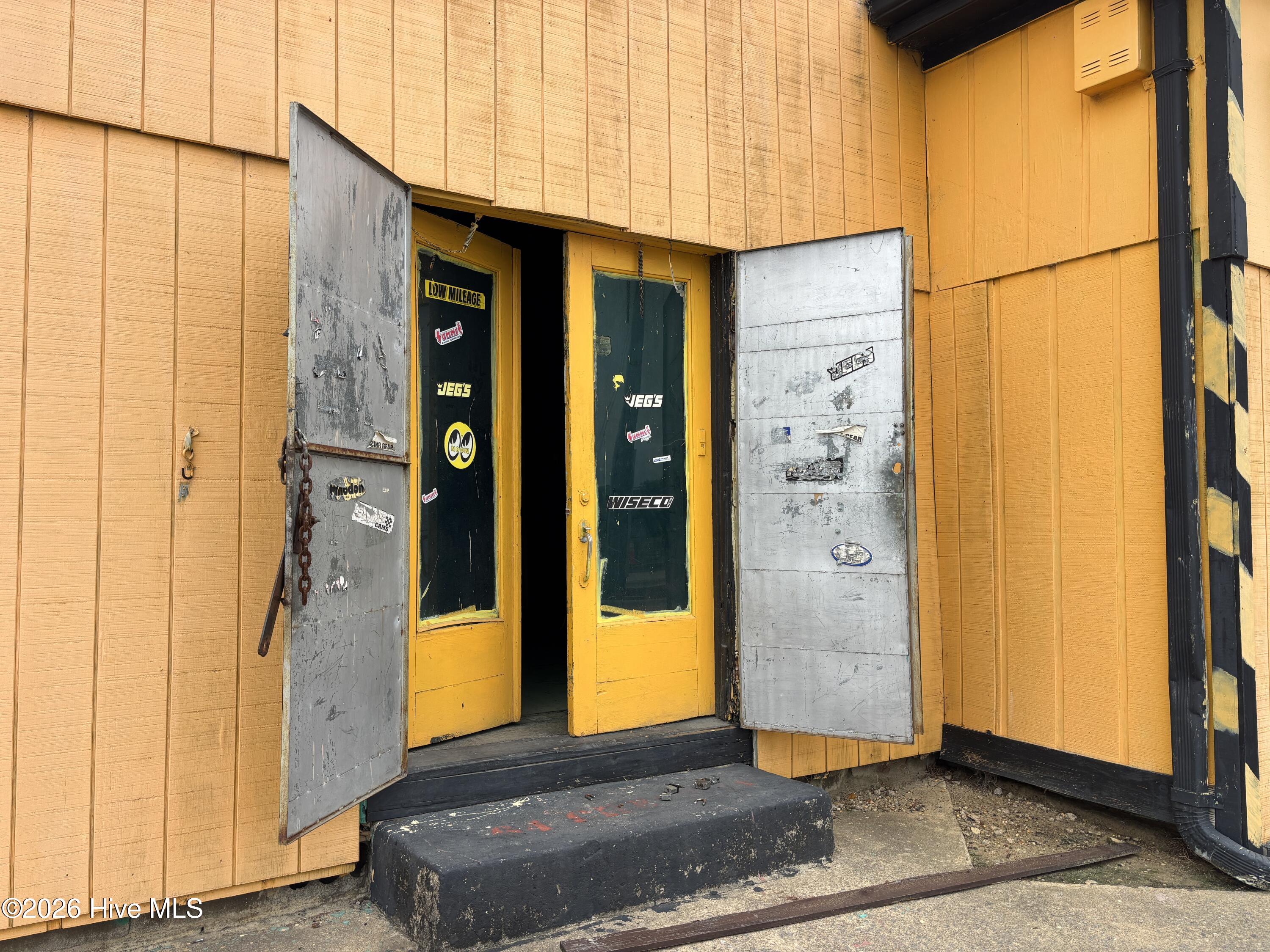 main property photo 3