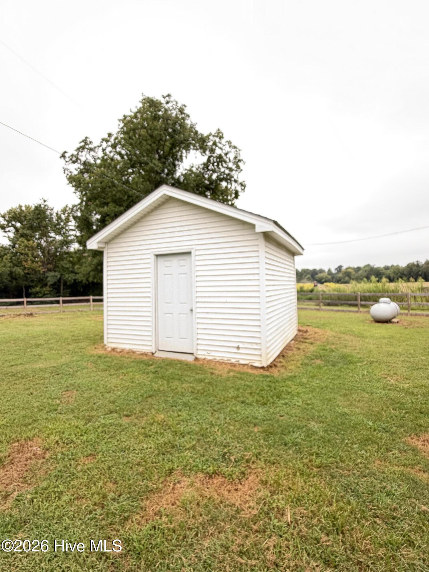 main property photo 26