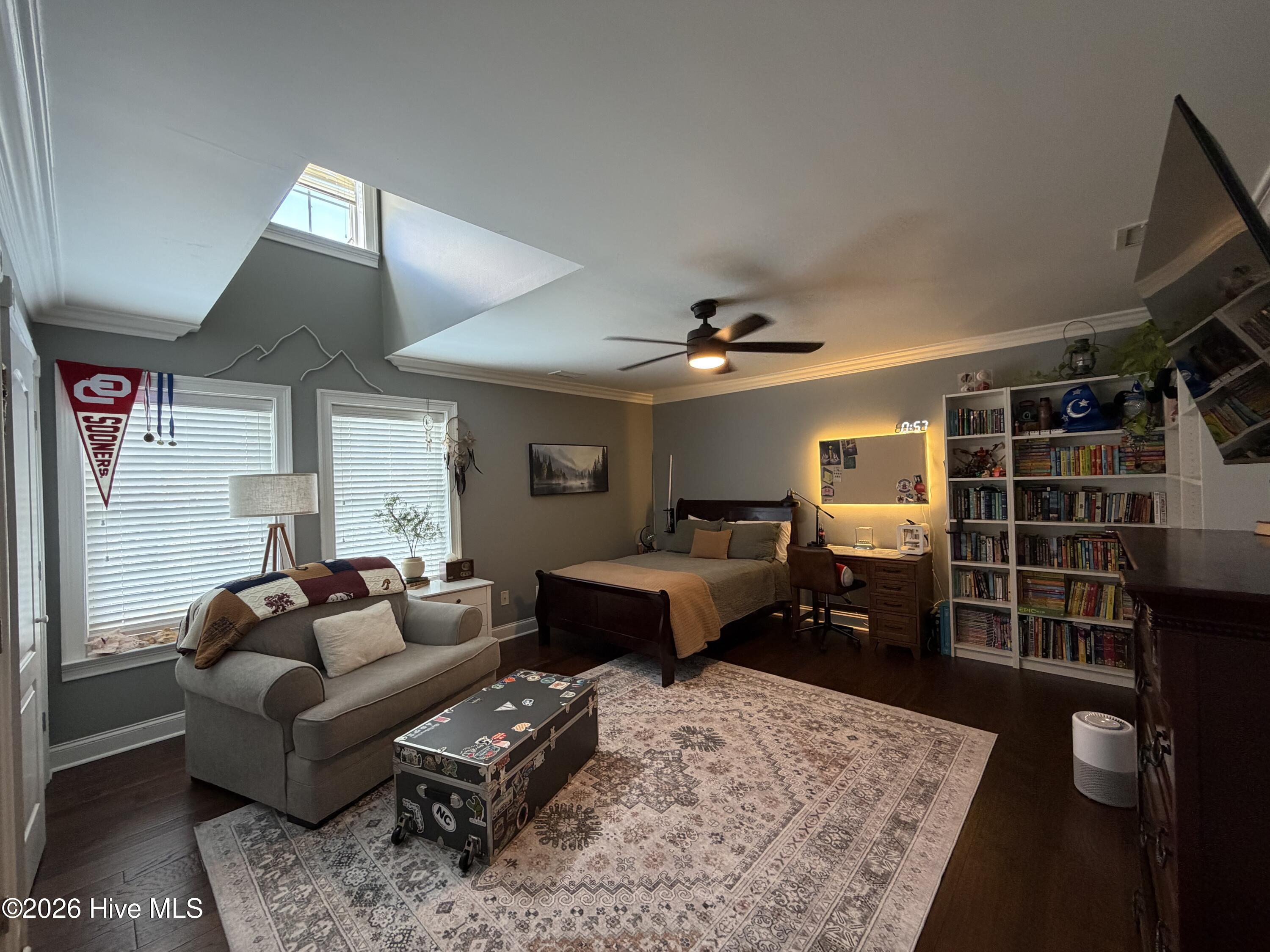 main property photo 37