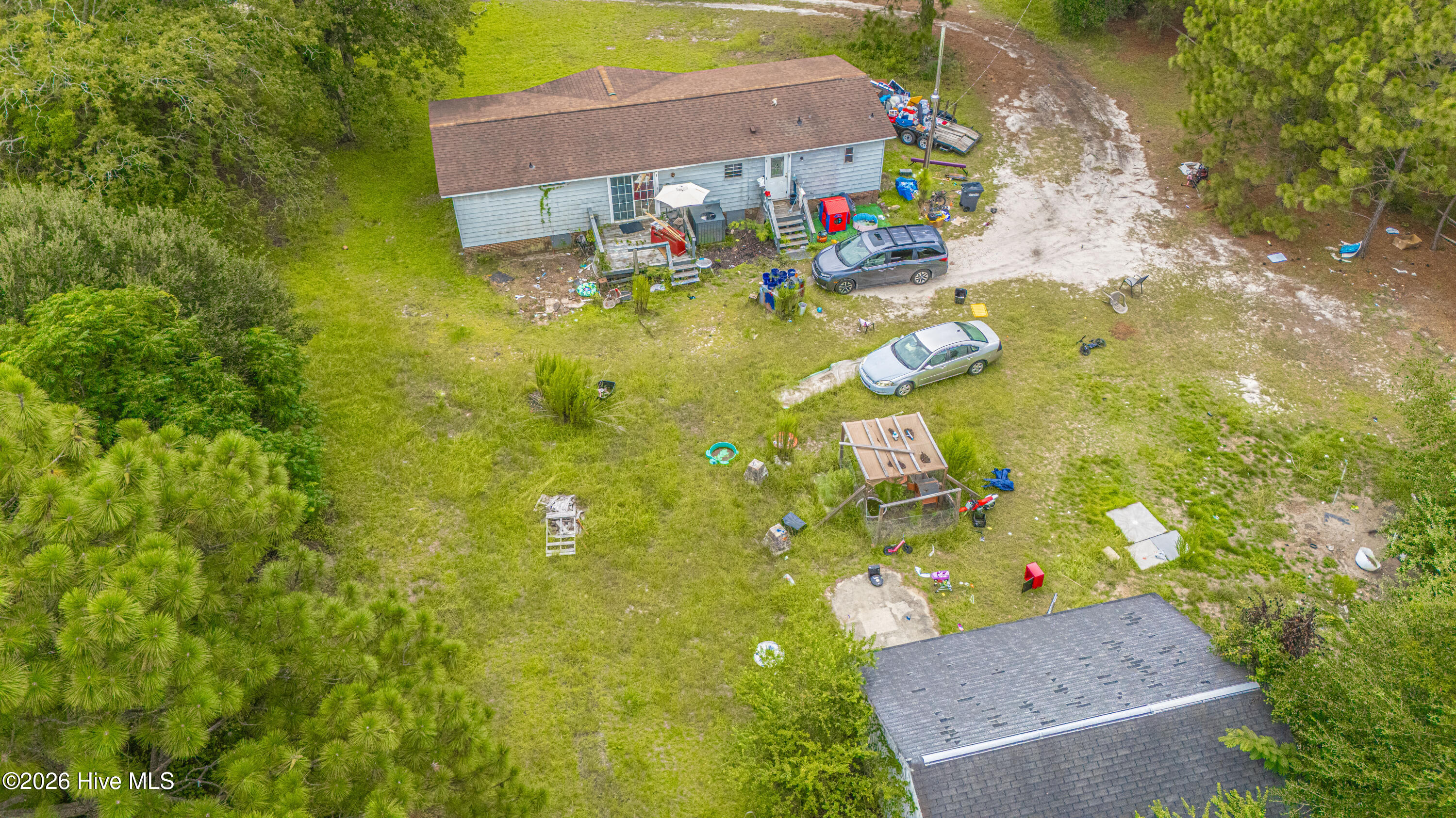 main property photo 32