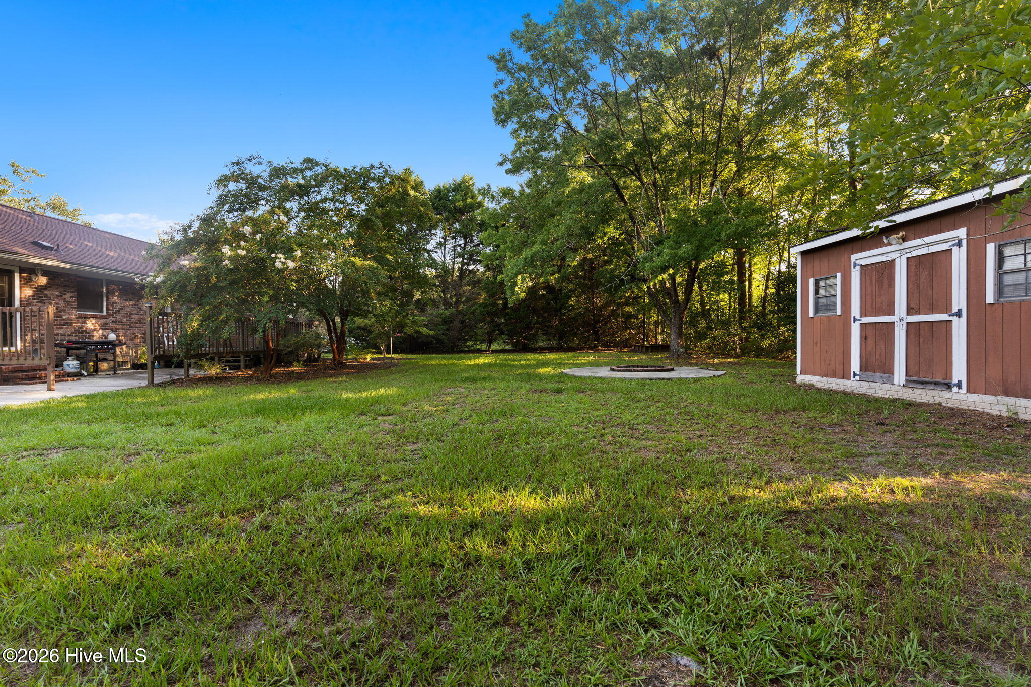 main property photo 25