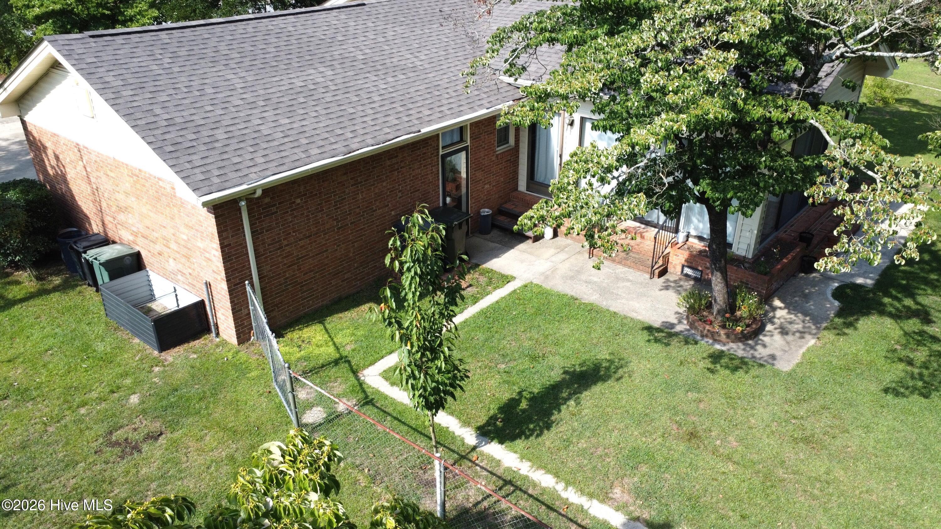 main property photo 43