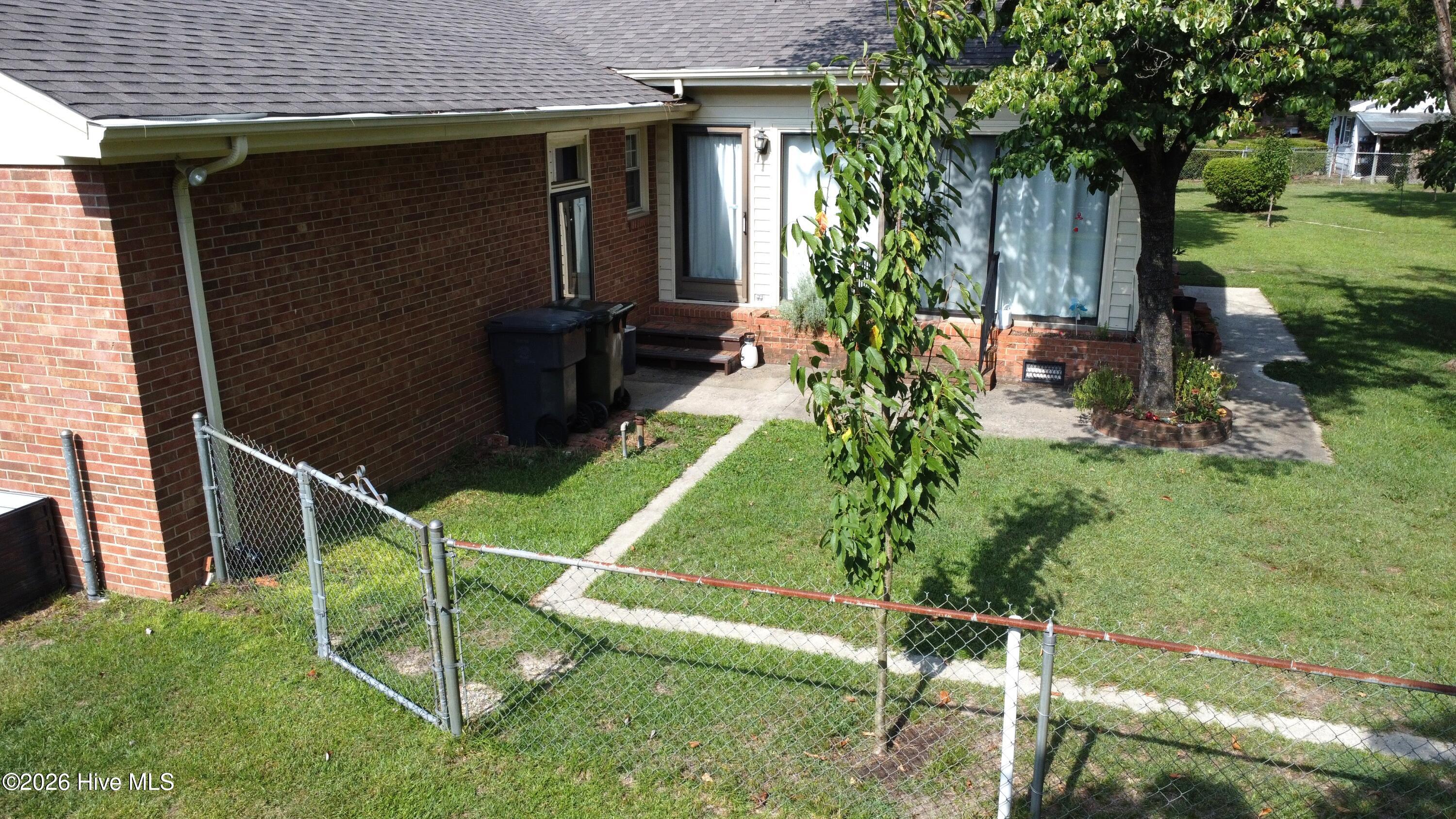 main property photo 44