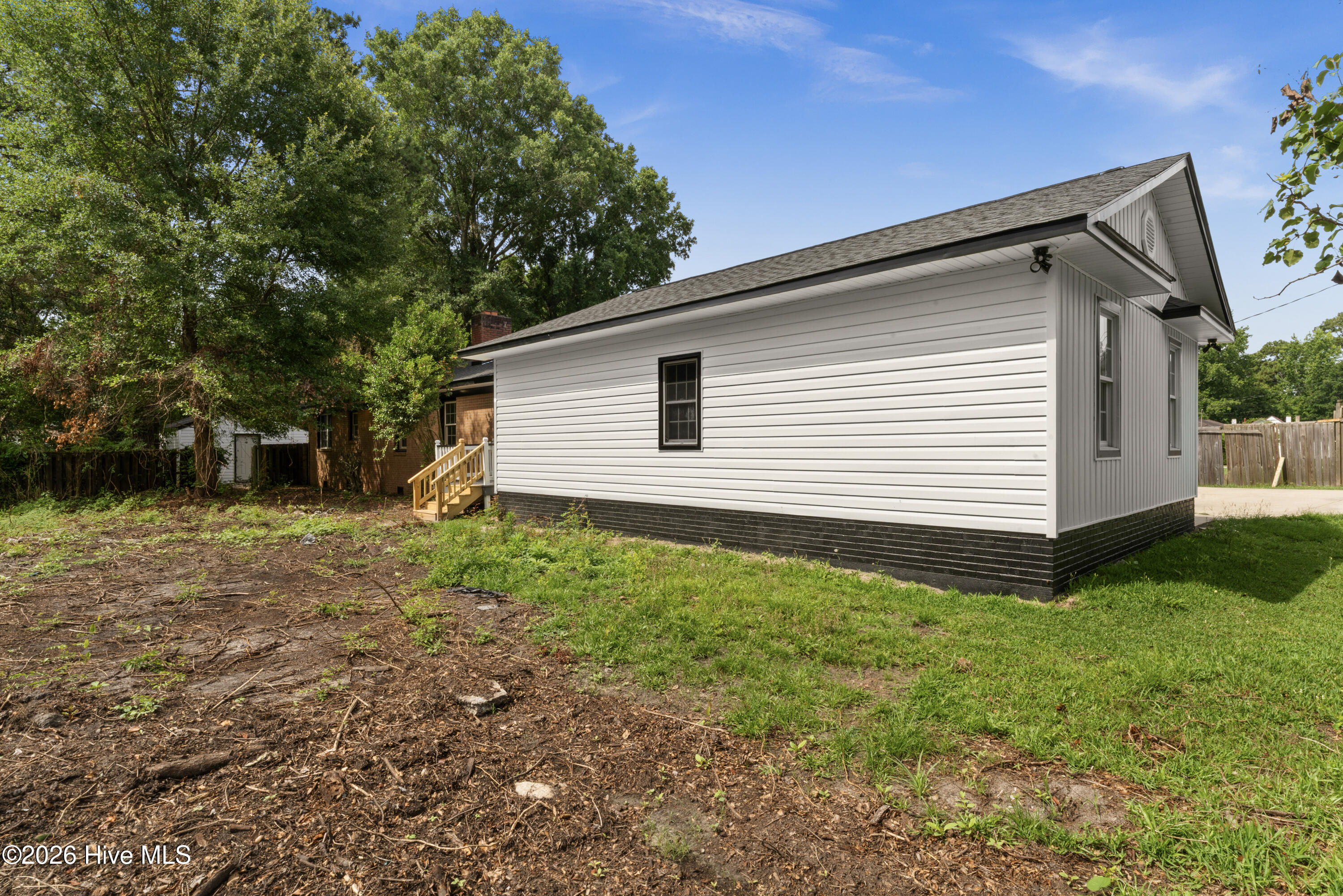 main property photo 49