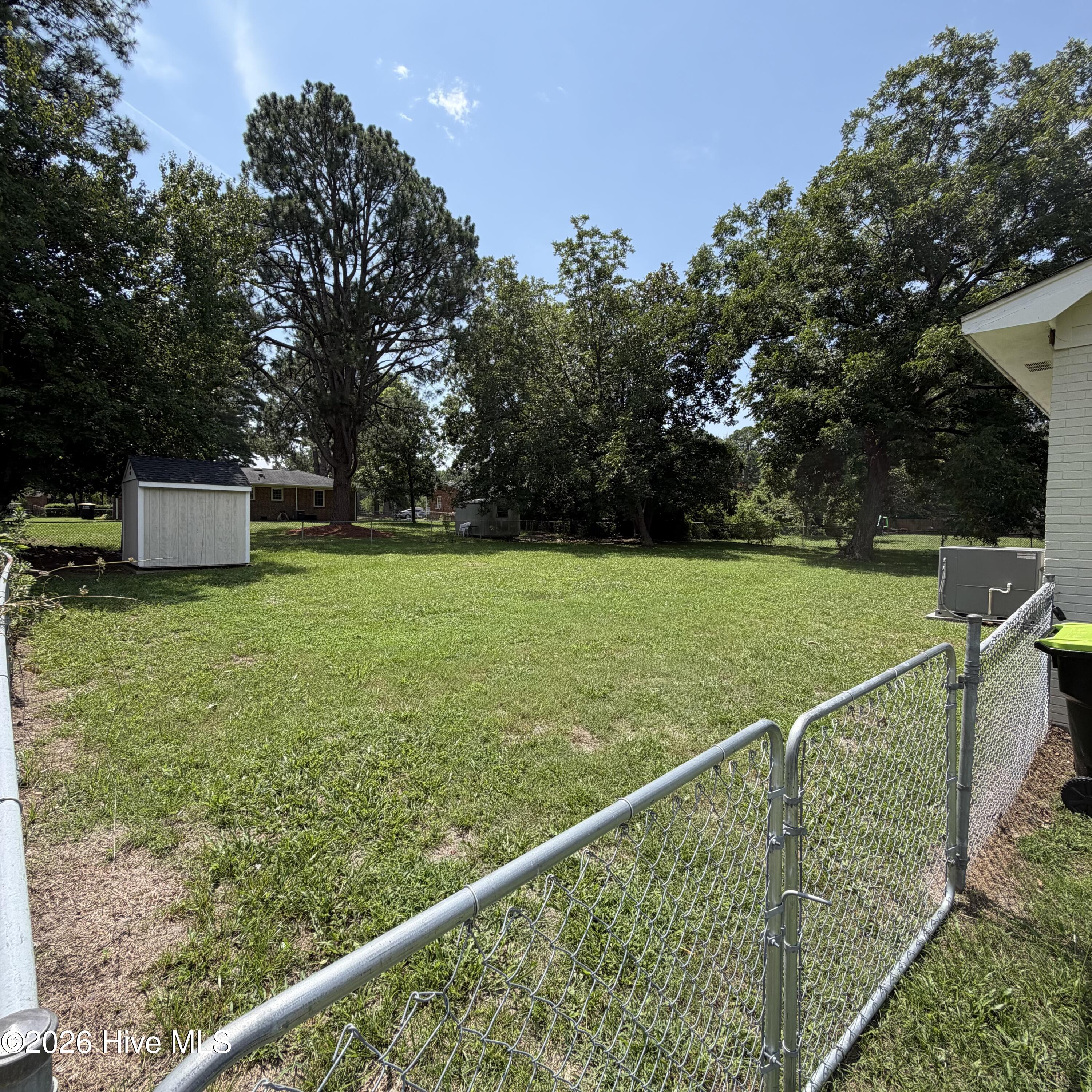 main property photo 20