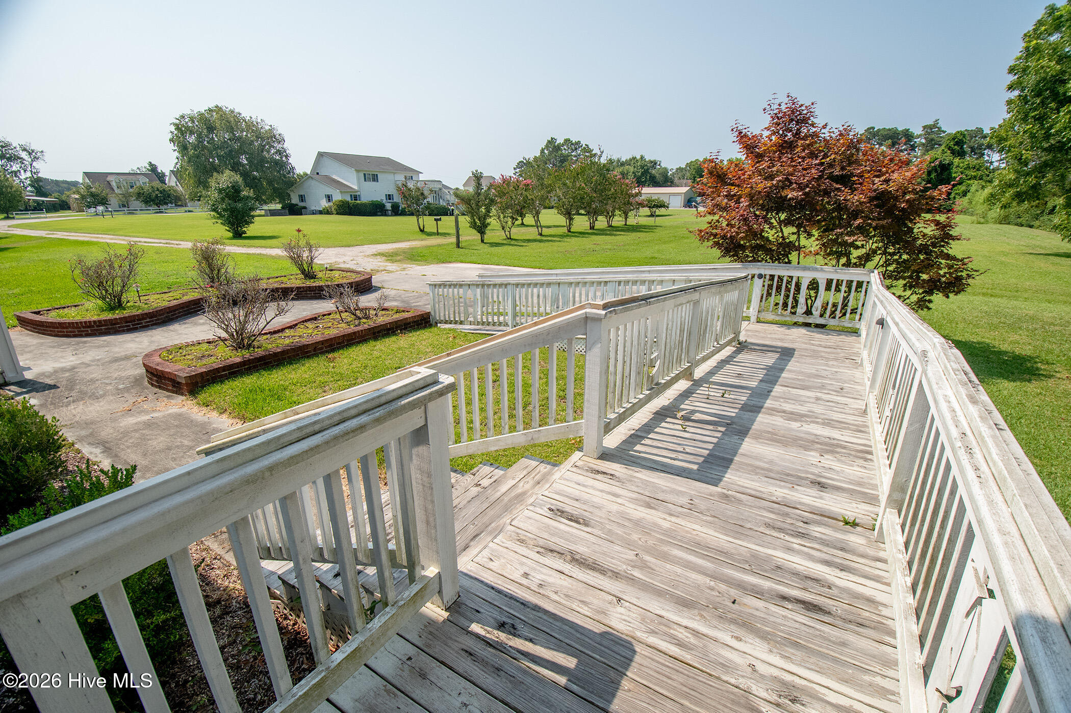 main property photo 41