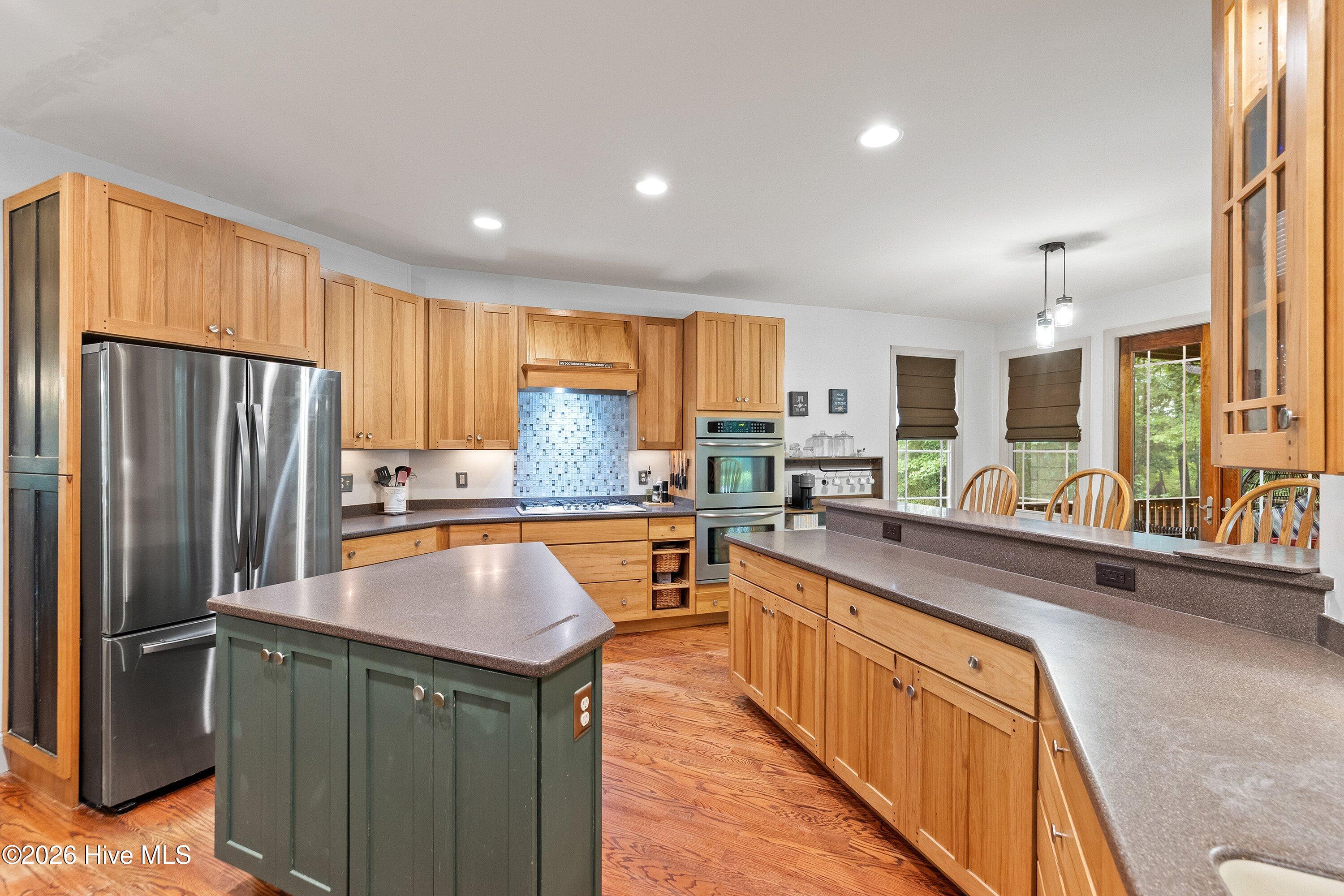 main property photo 11