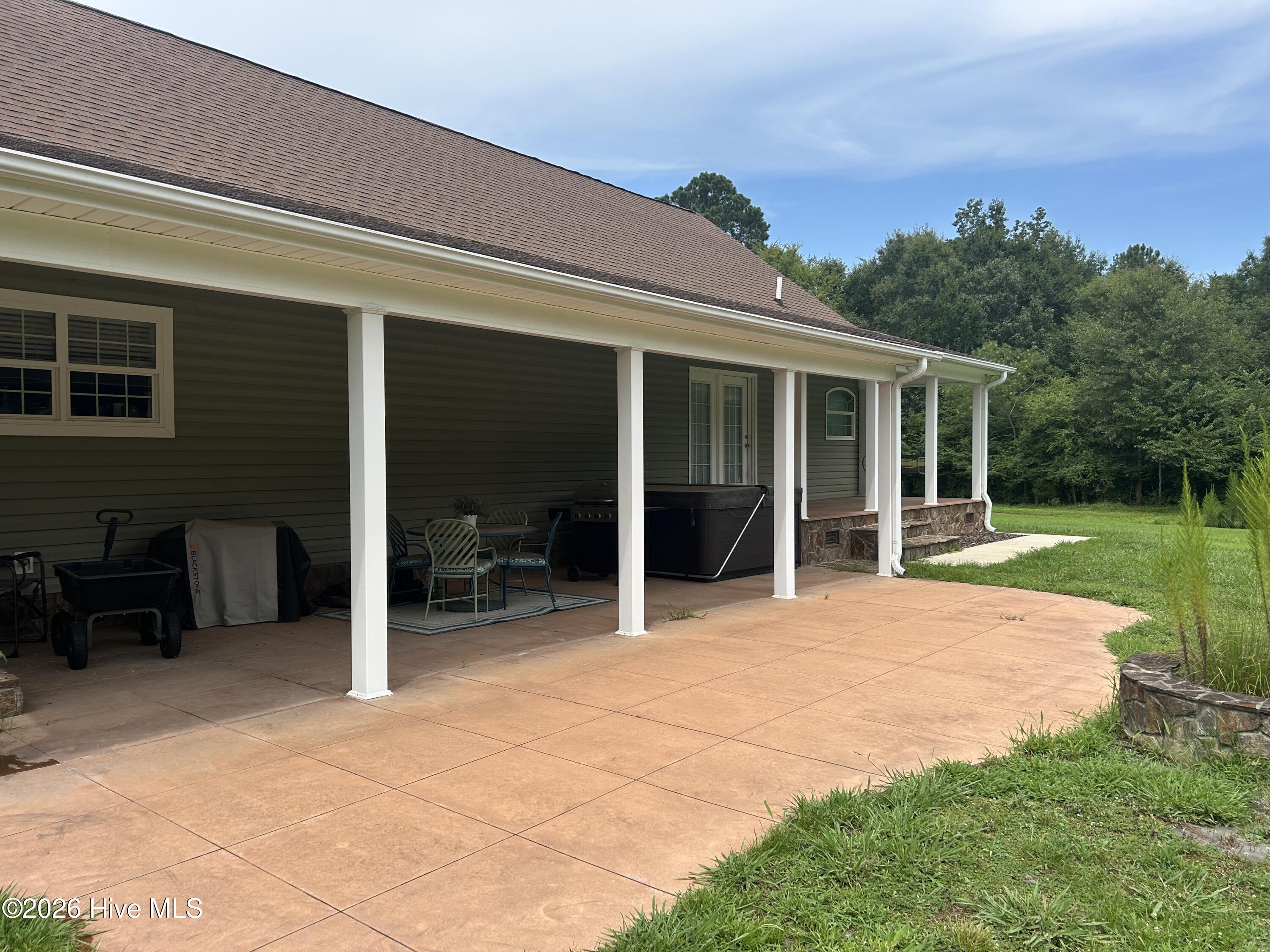 main property photo 15