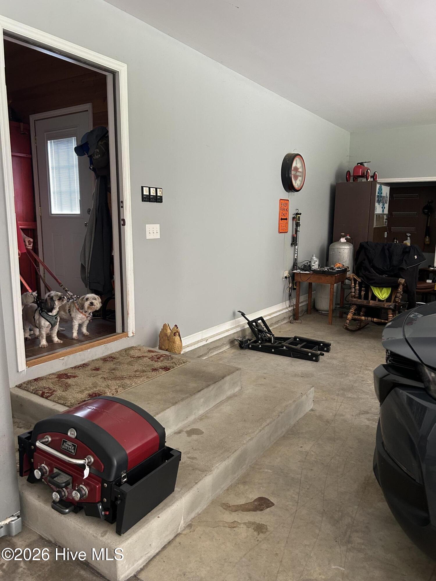 main property photo 20