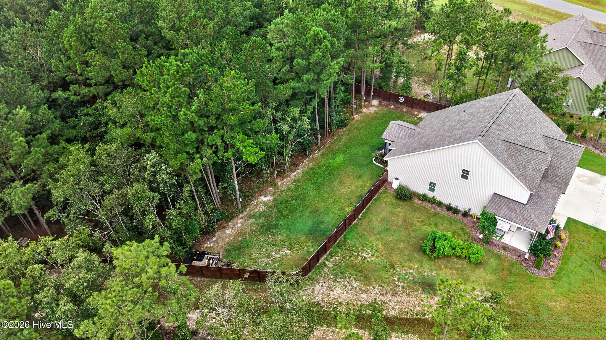 main property photo 50