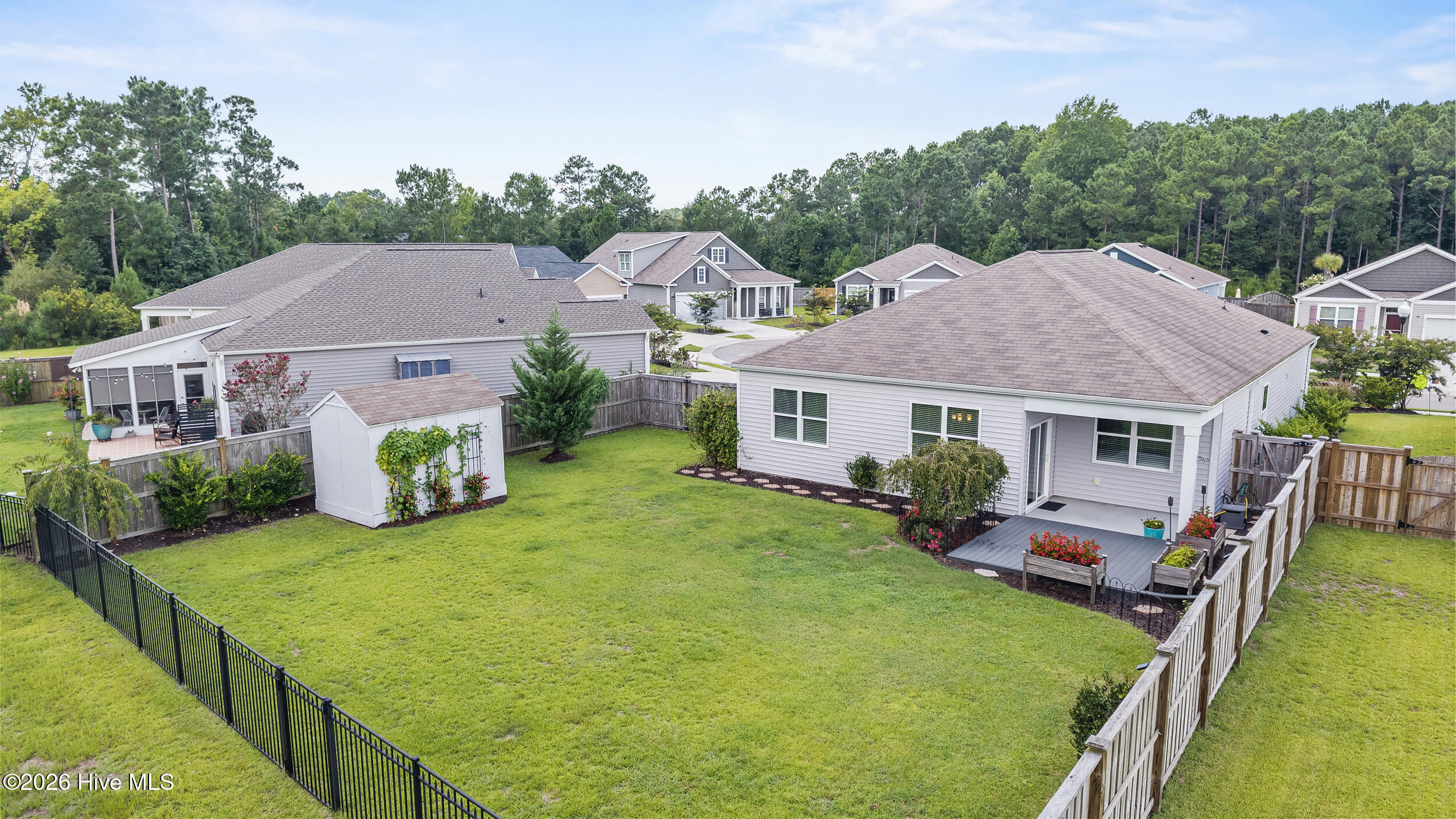 main property photo 42