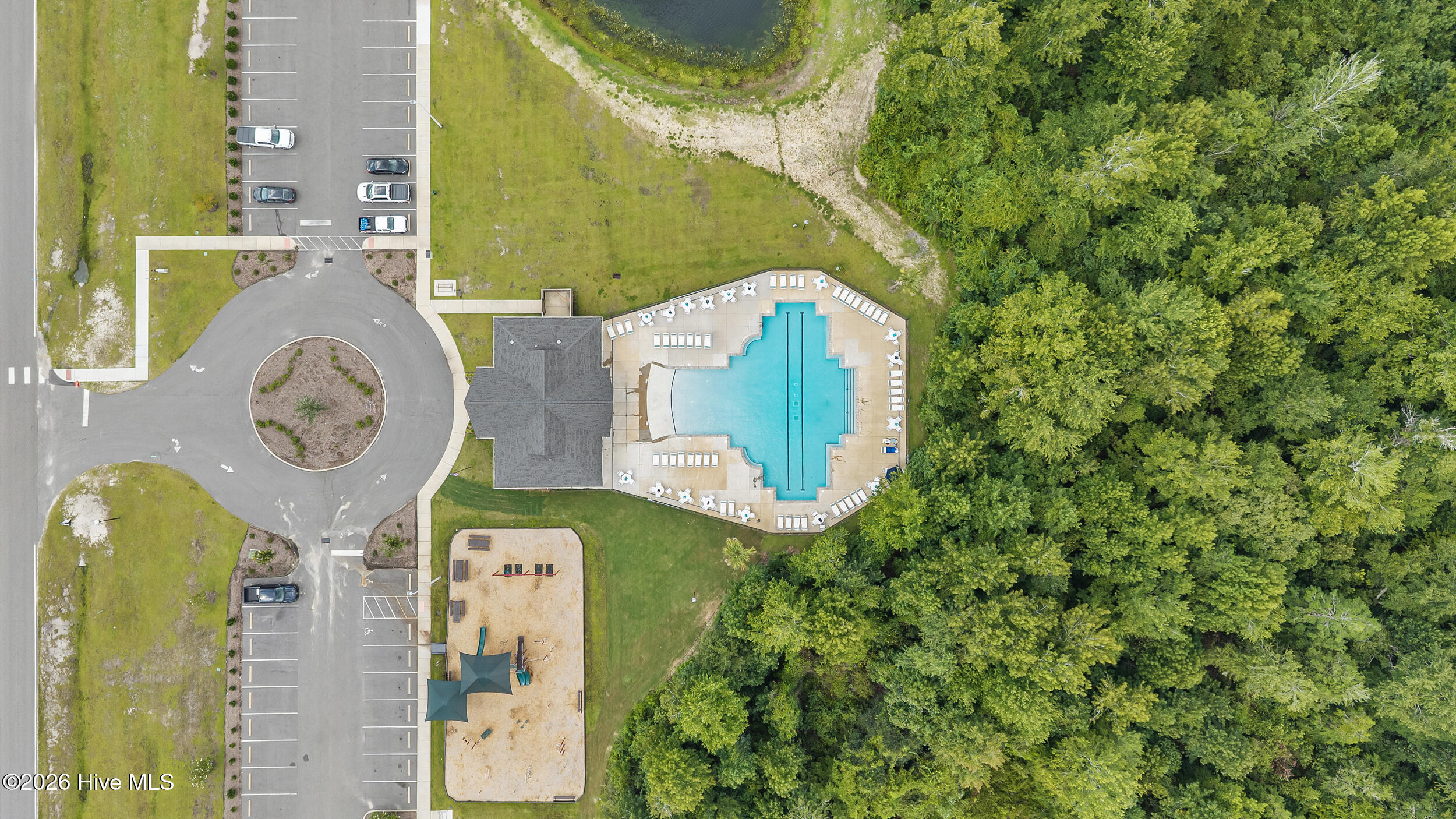 main property photo 45