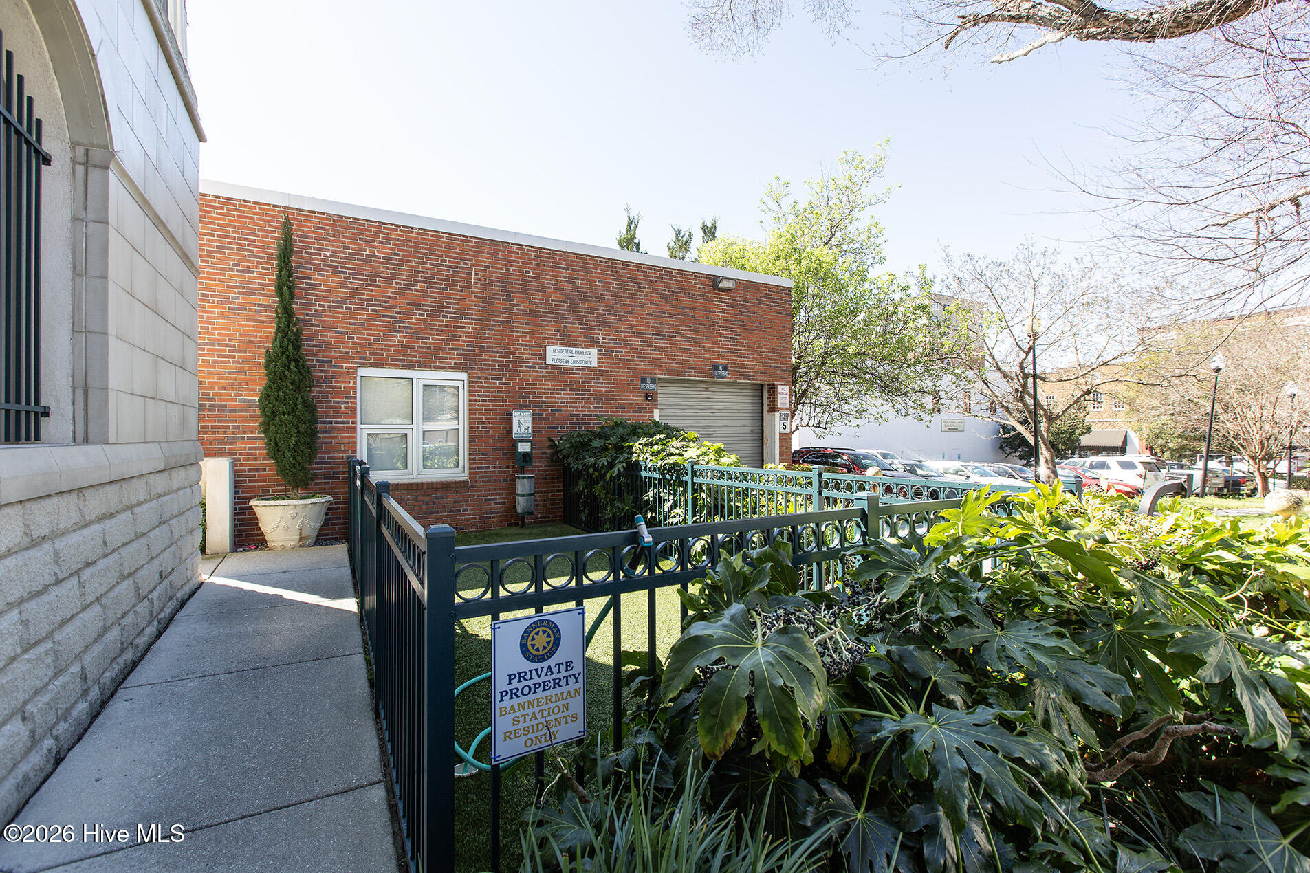main property photo 43
