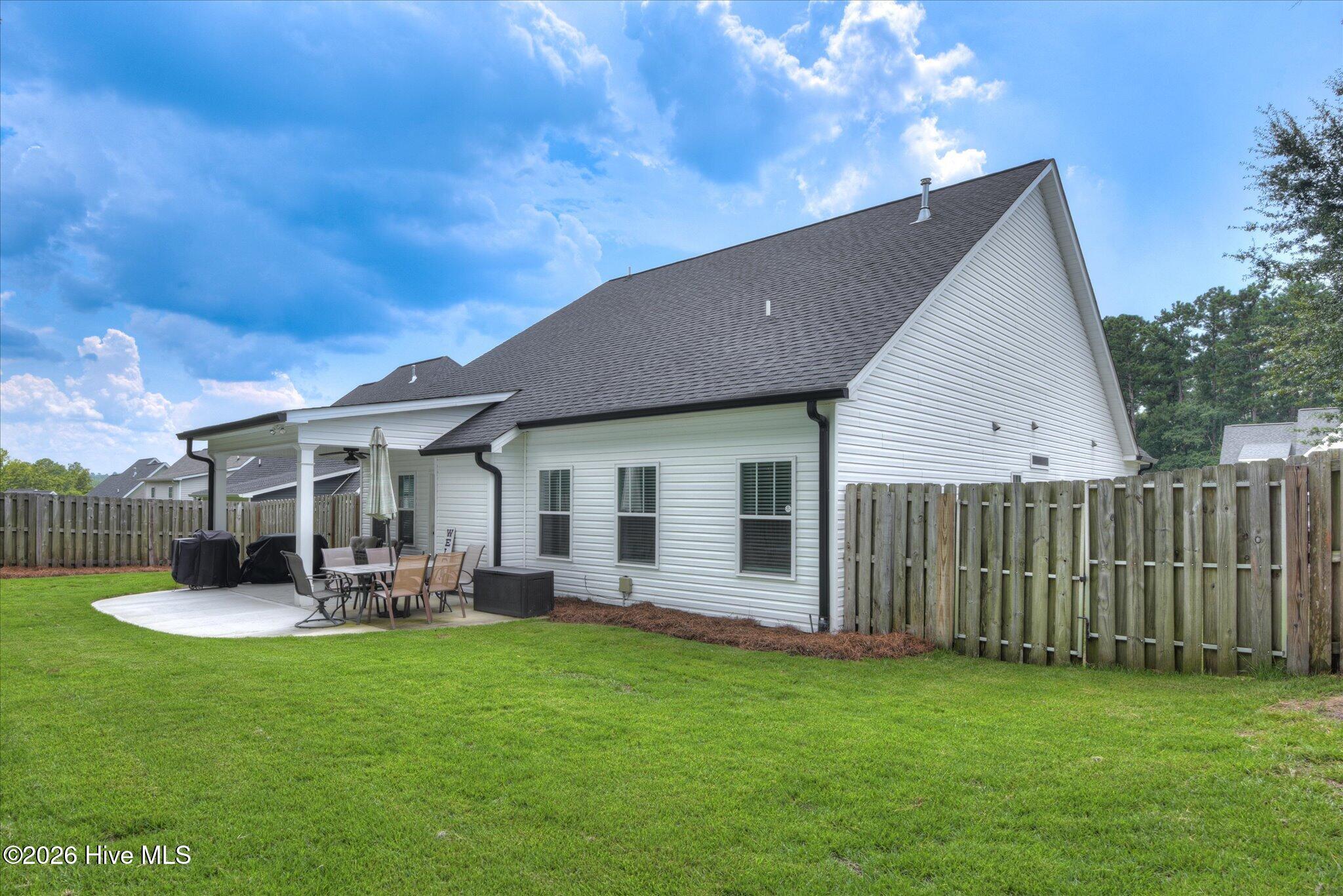 main property photo 39