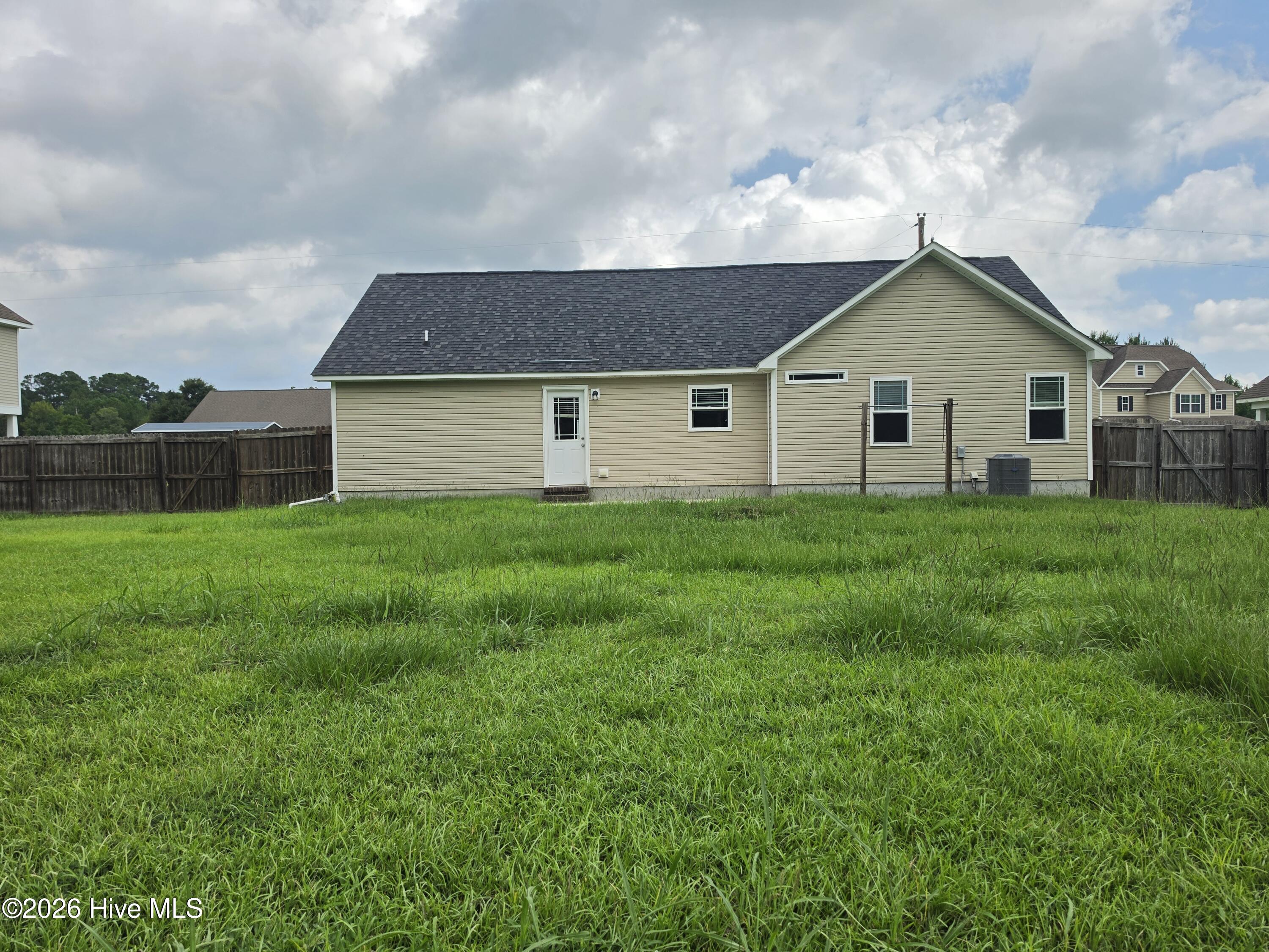 main property photo 31
