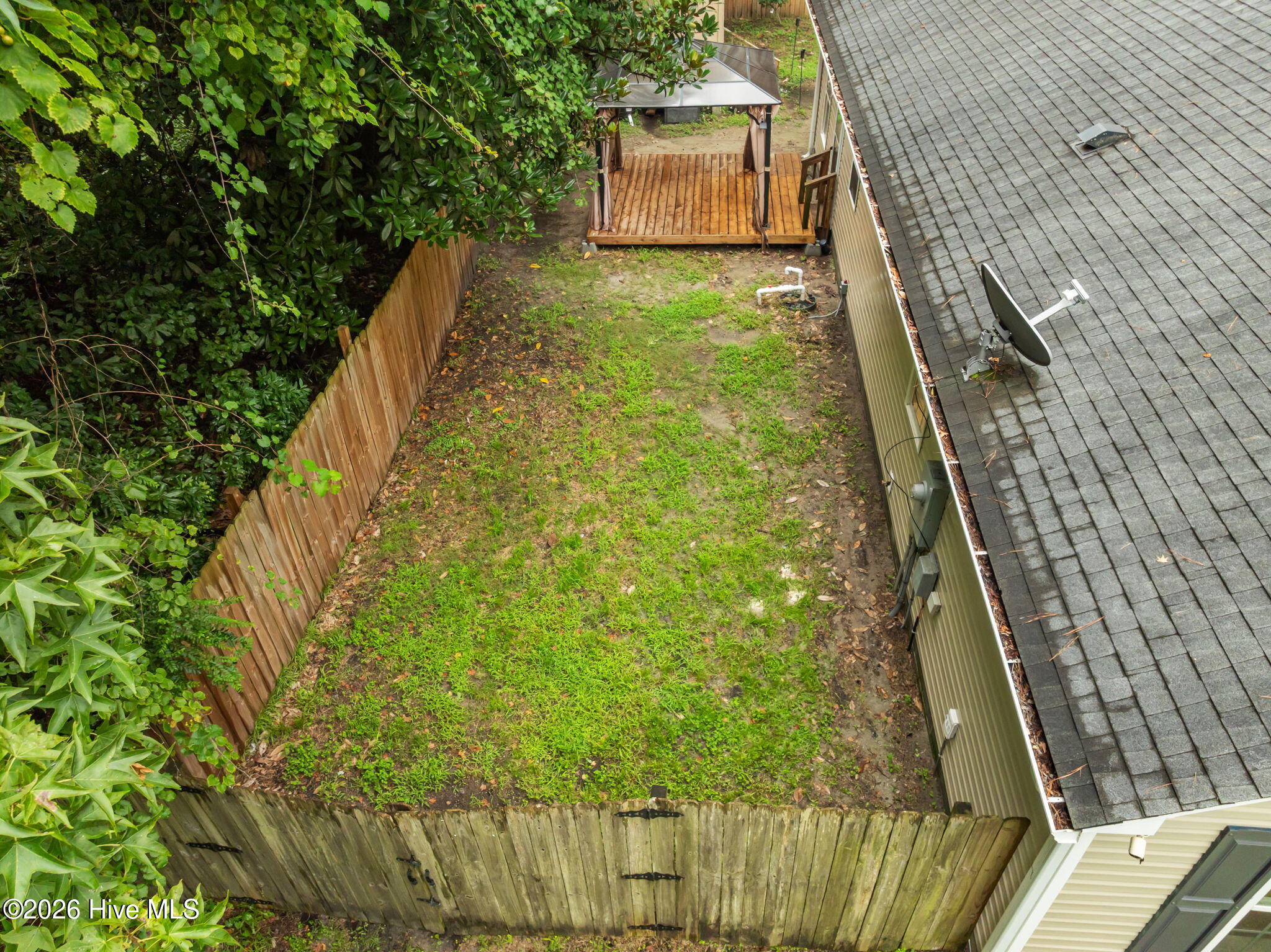 main property photo 14