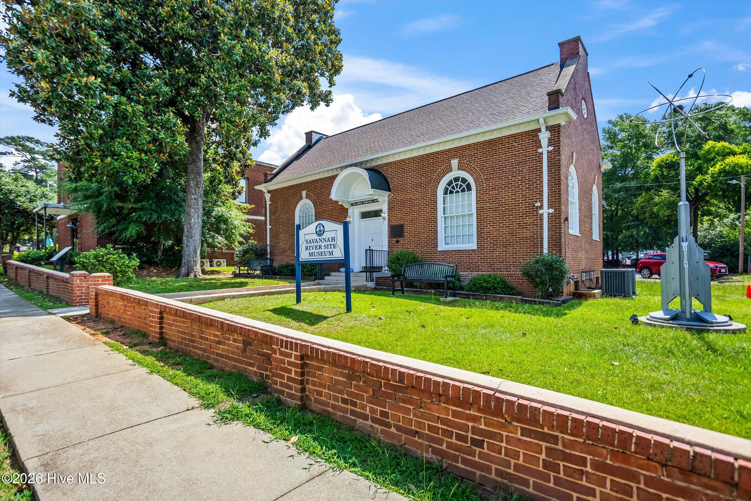 main property photo 60