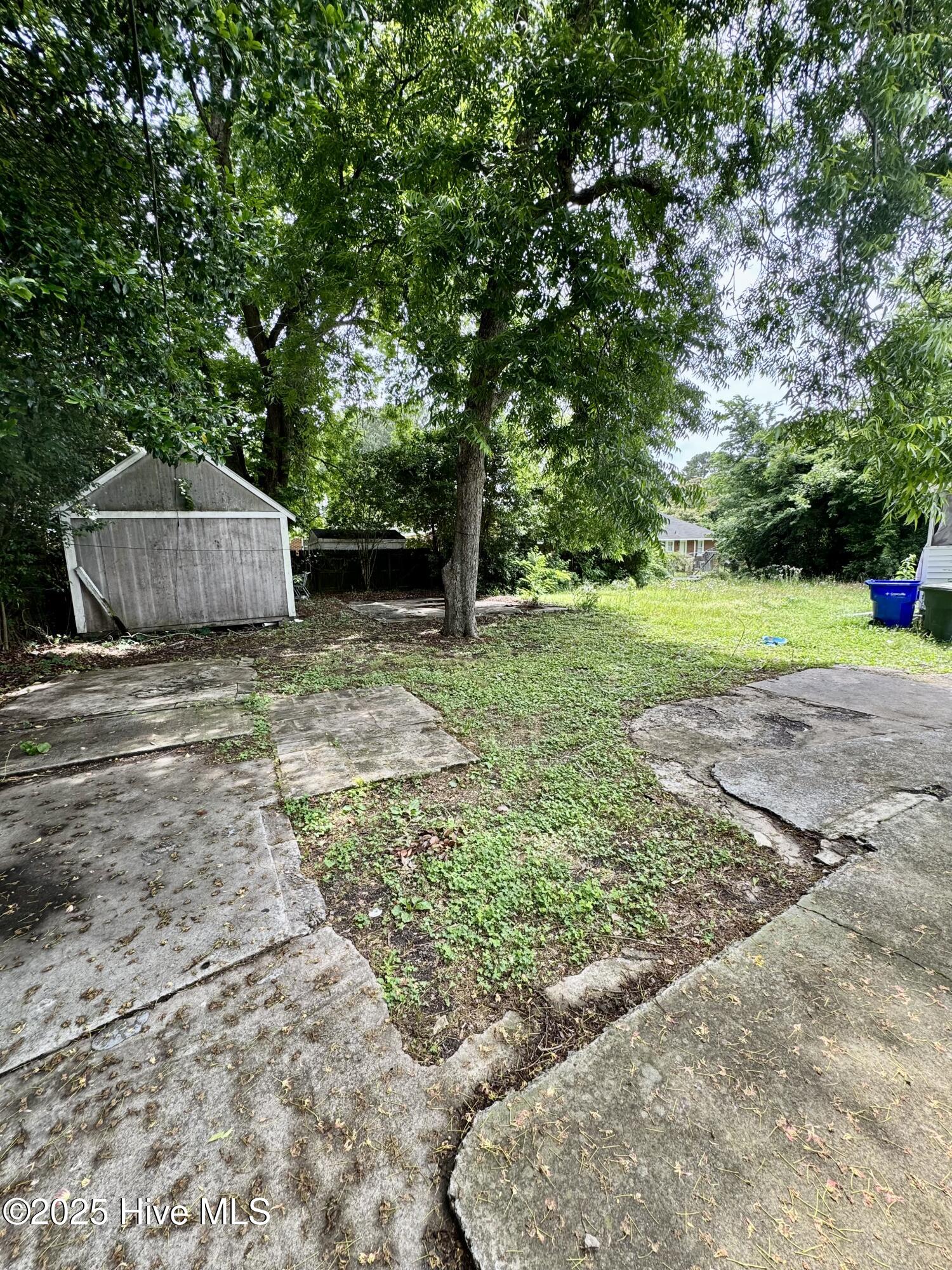 main property photo 24