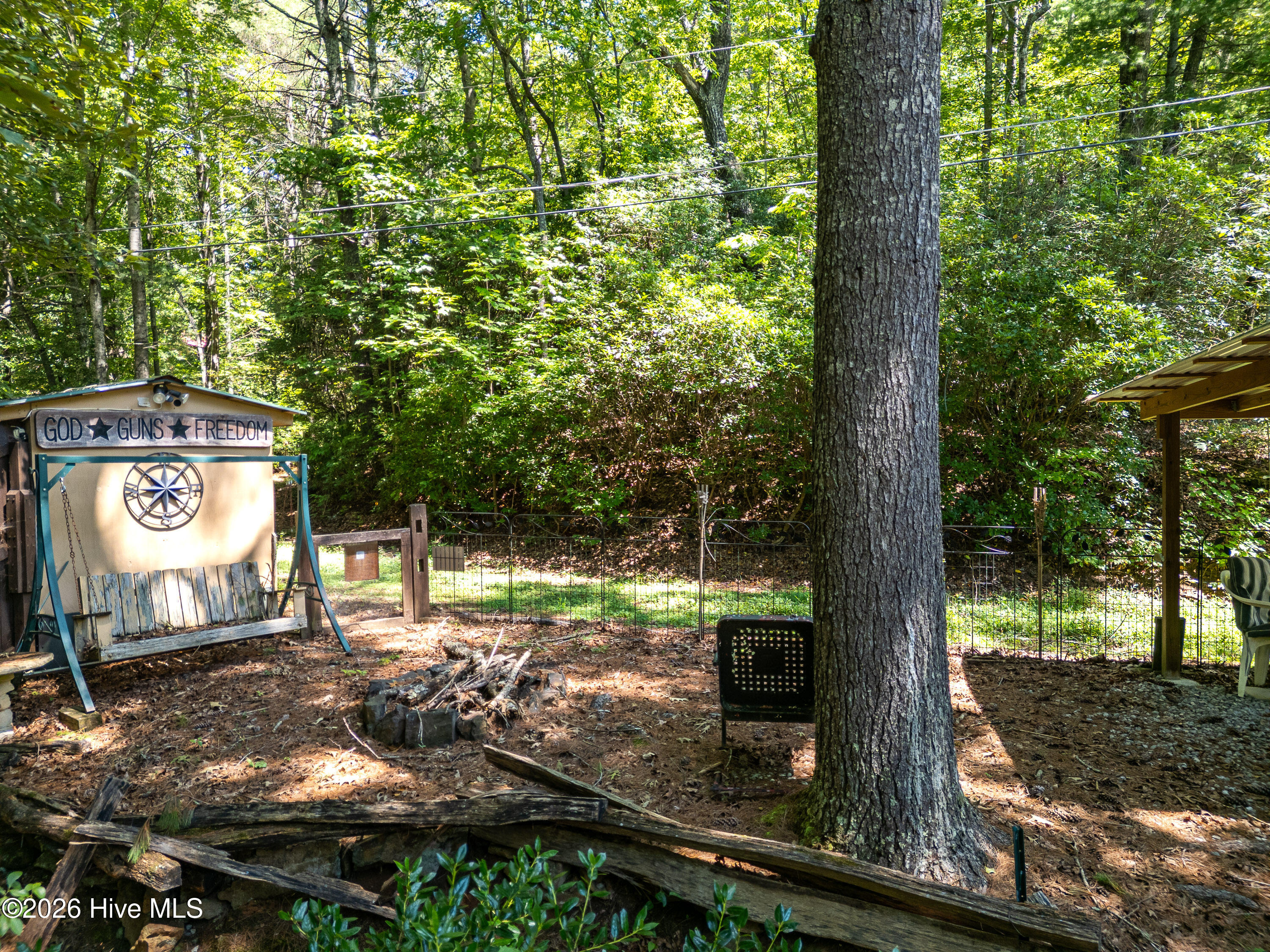 main property photo 25